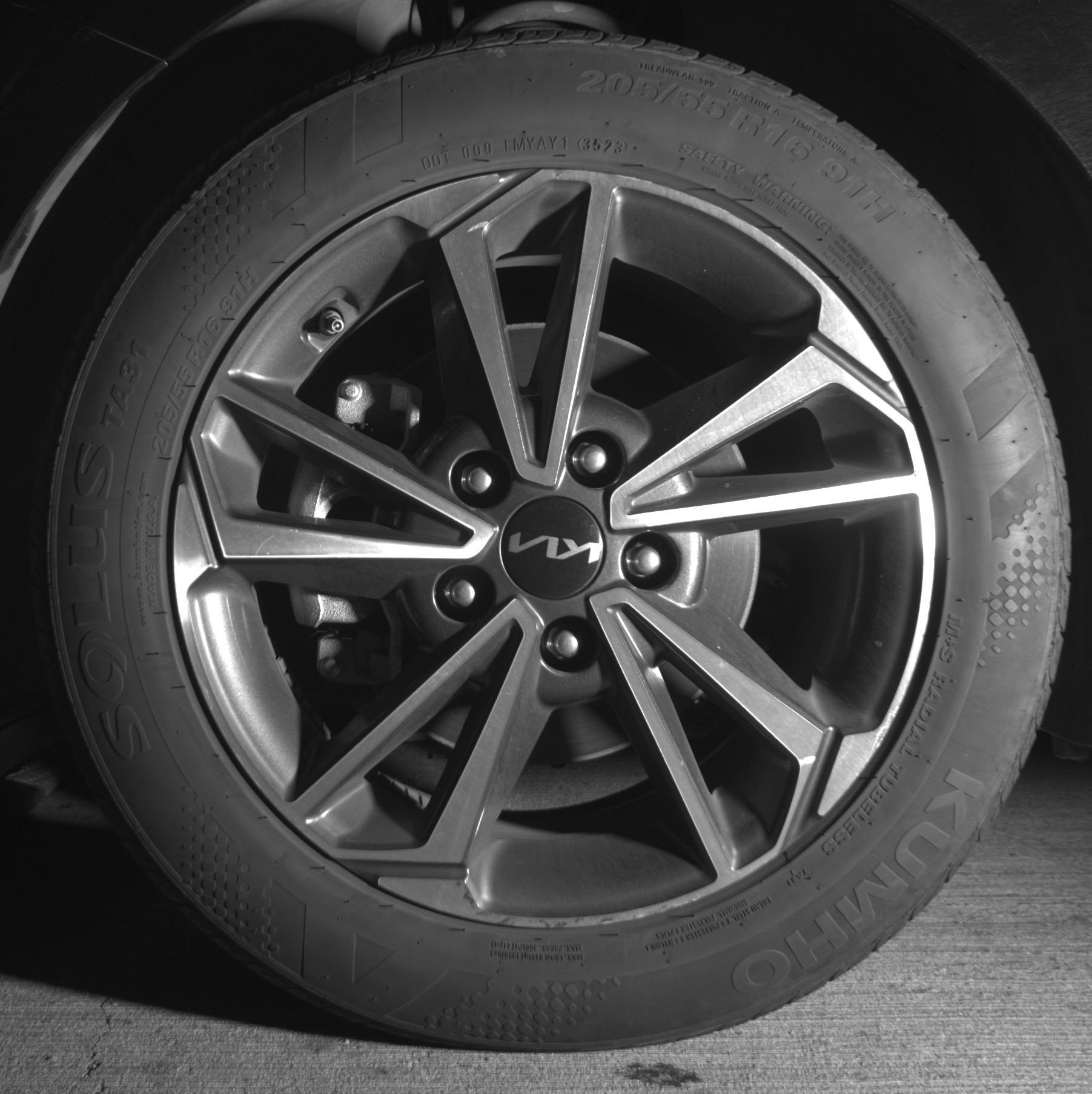 Thumbnail: 2024 Kia Forte - 17