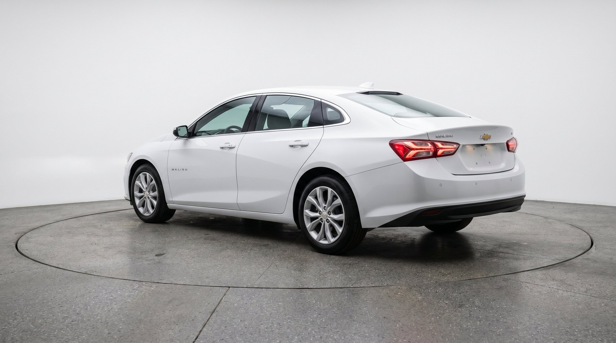 Thumbnail: 2024 Chevrolet Malibu - 6