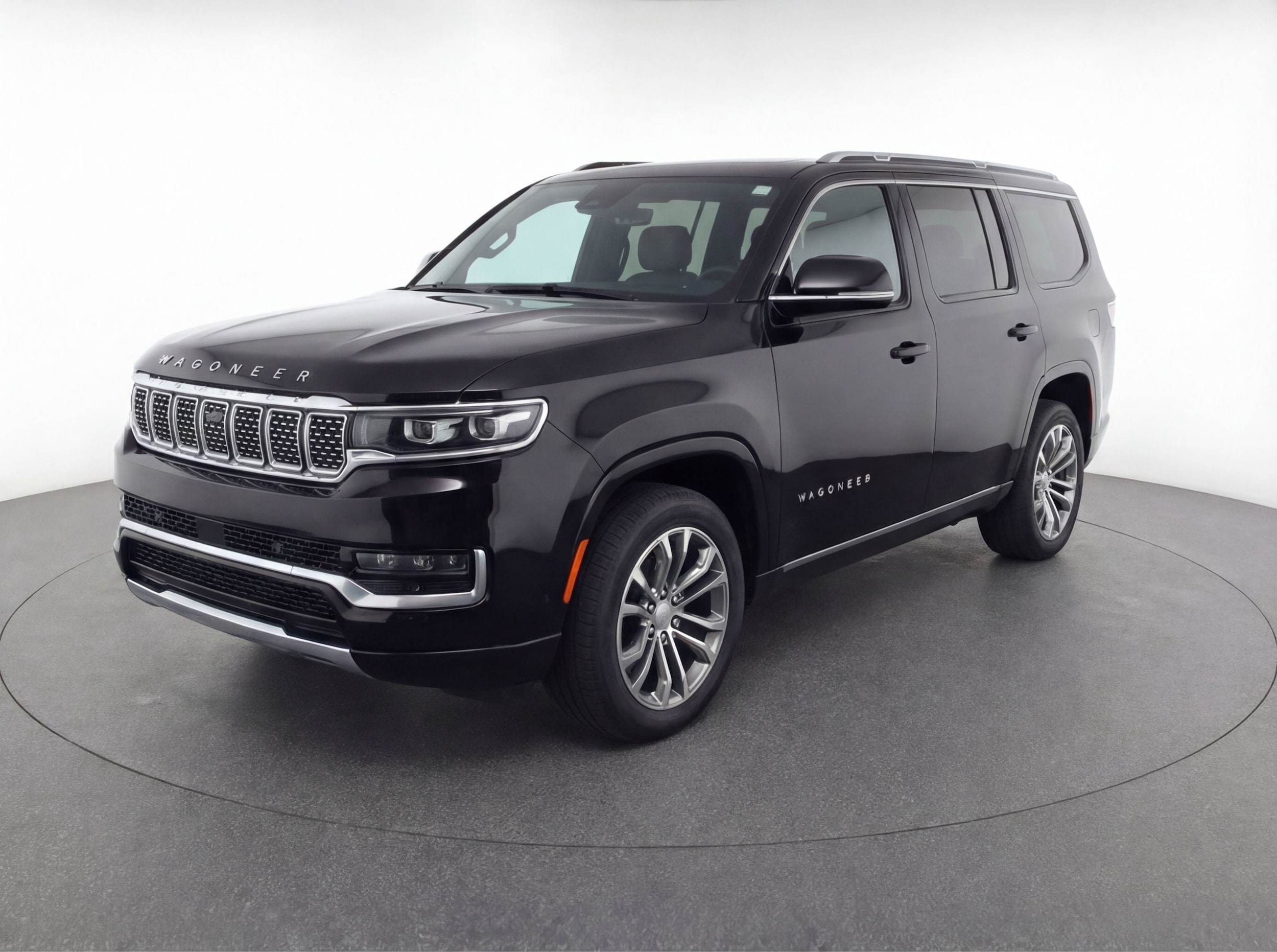 Thumbnail: 2023 Jeep Grand Wagoneer - 3