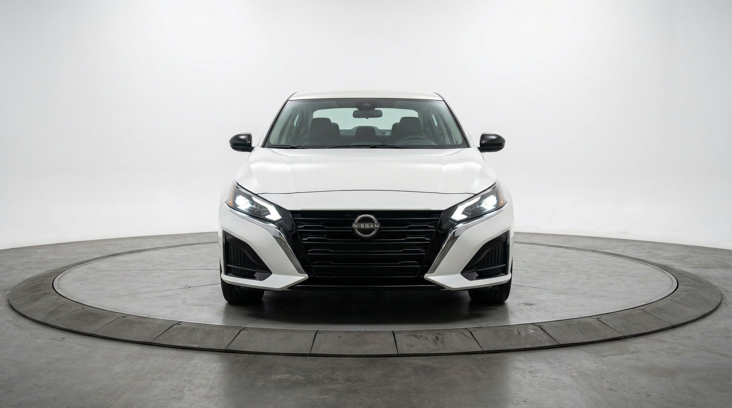 Thumbnail: 2025 Nissan Altima - 2