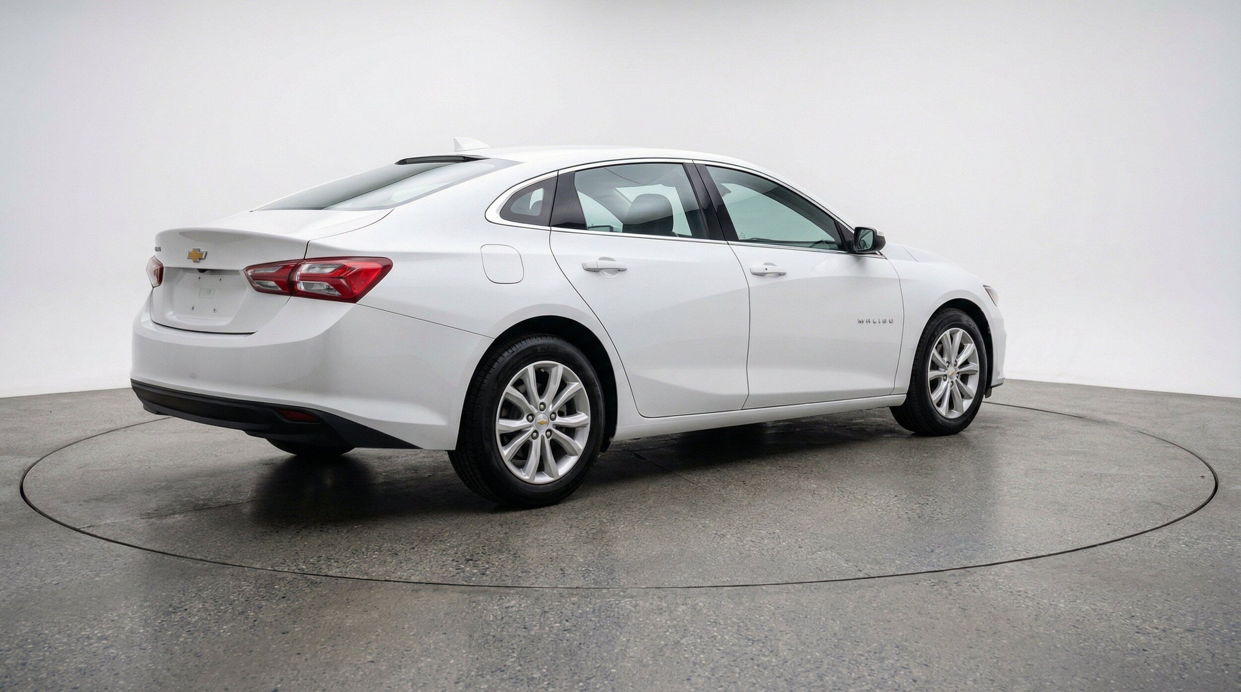 Thumbnail: 2024 Chevrolet Malibu - 9