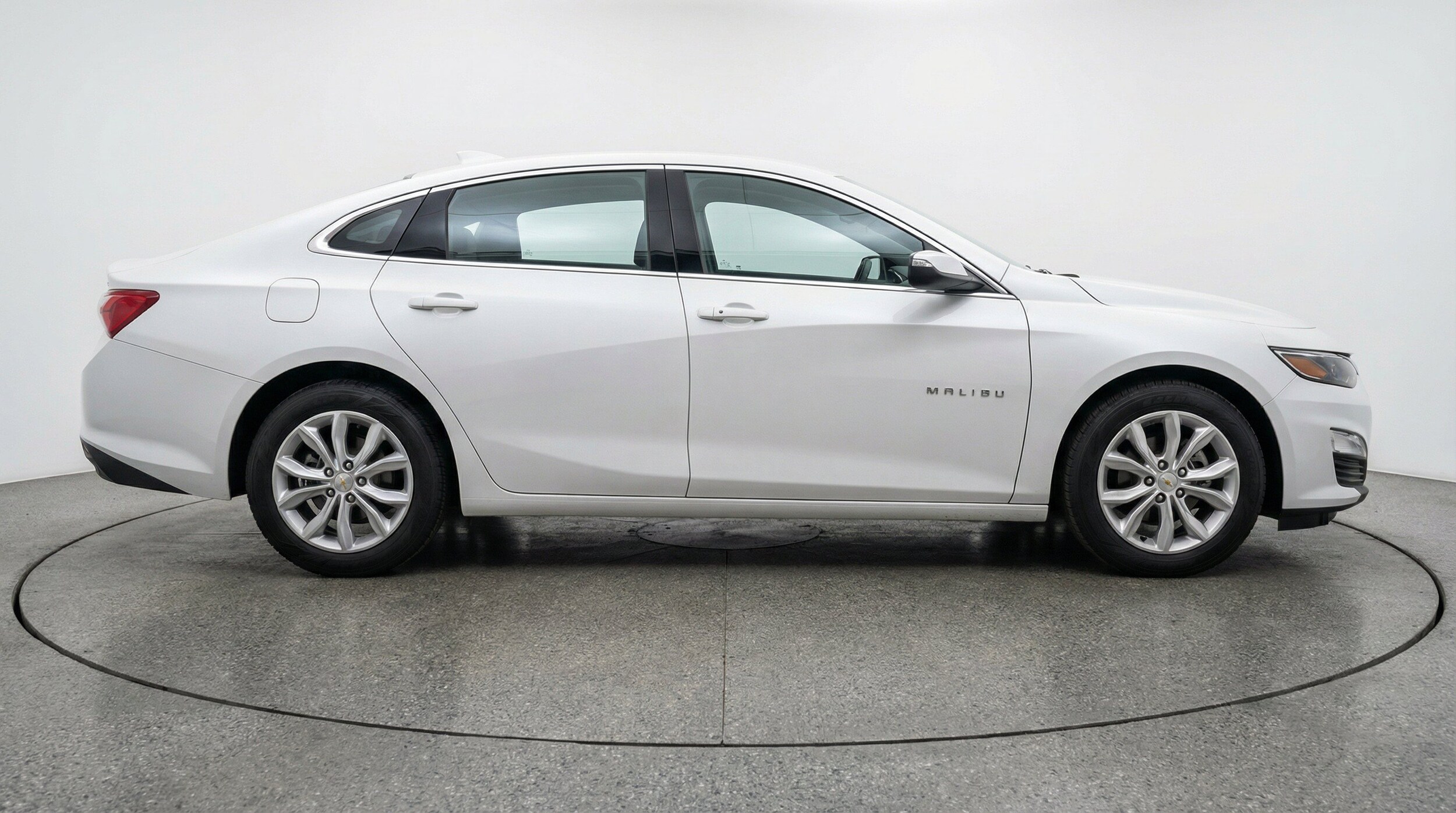 Thumbnail: 2024 Chevrolet Malibu - 11