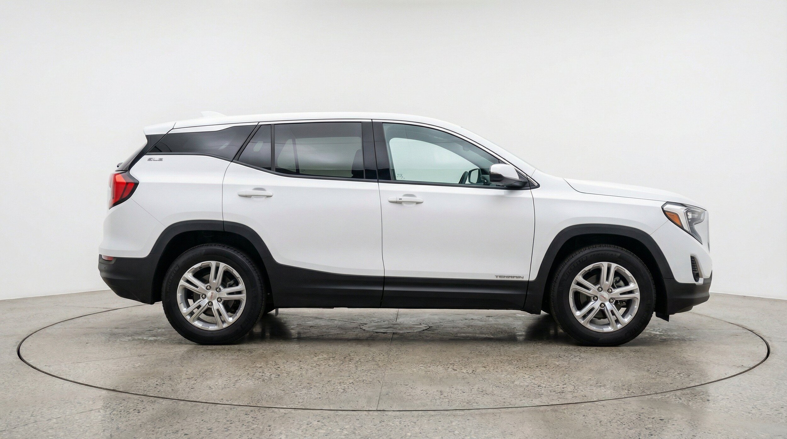 Thumbnail: 2024 GMC Terrain - 11