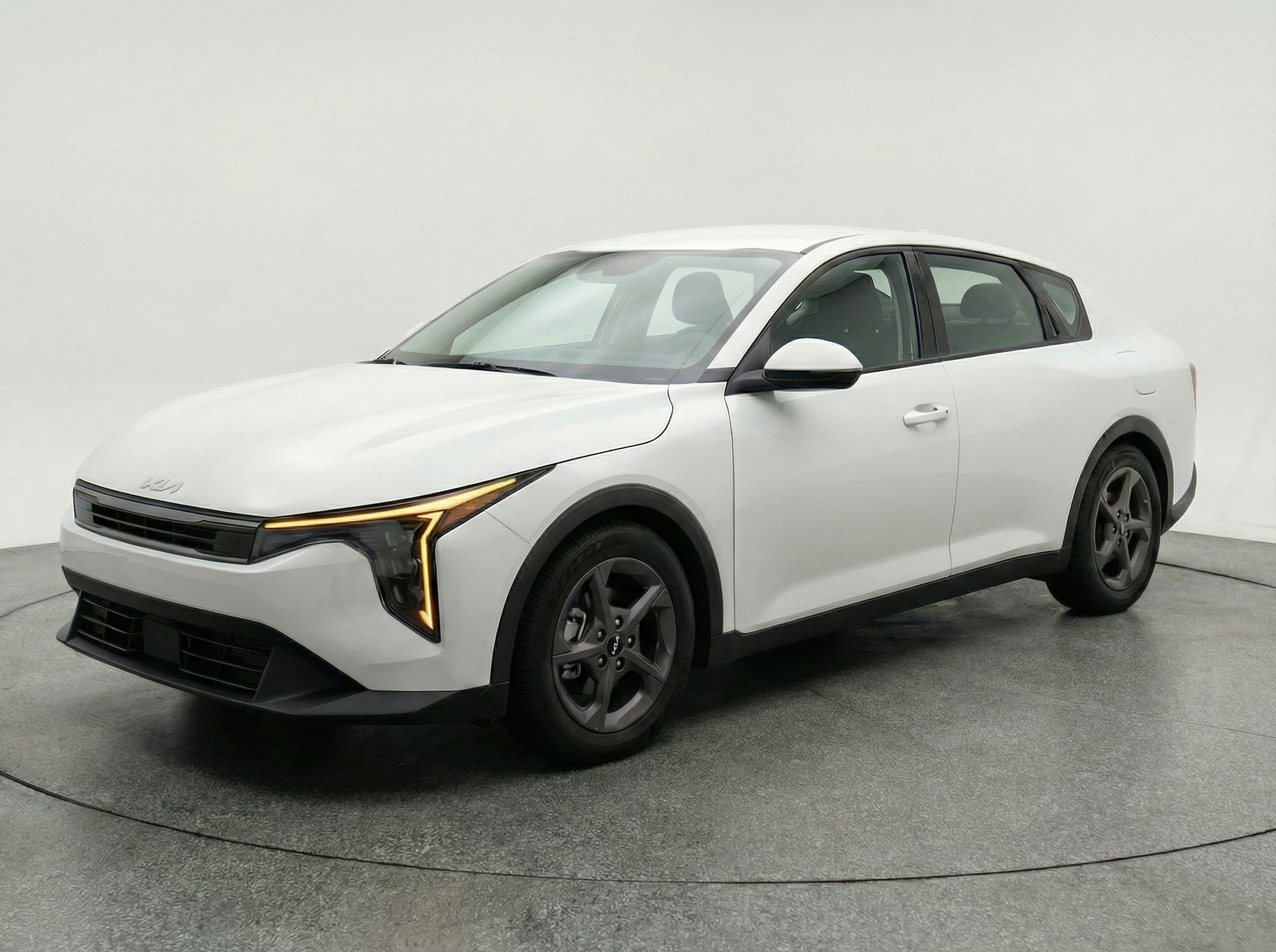 Thumbnail: 2025 Kia K4 - 3