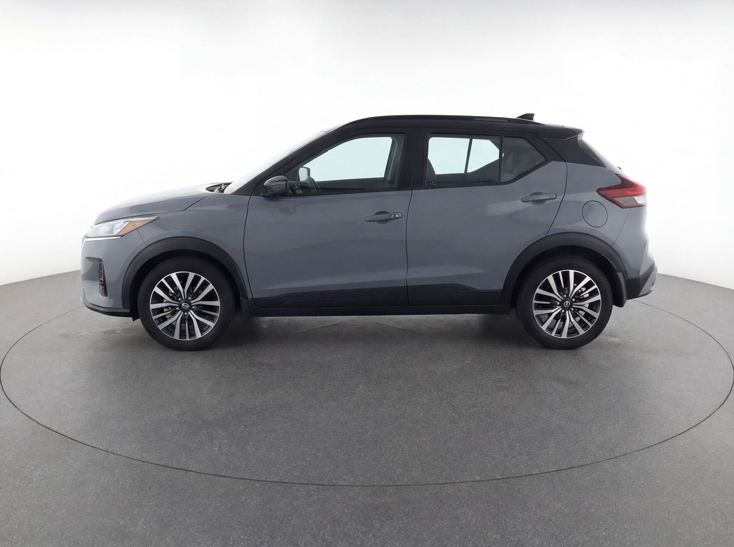 Thumbnail: 2024 Nissan Kicks - 5