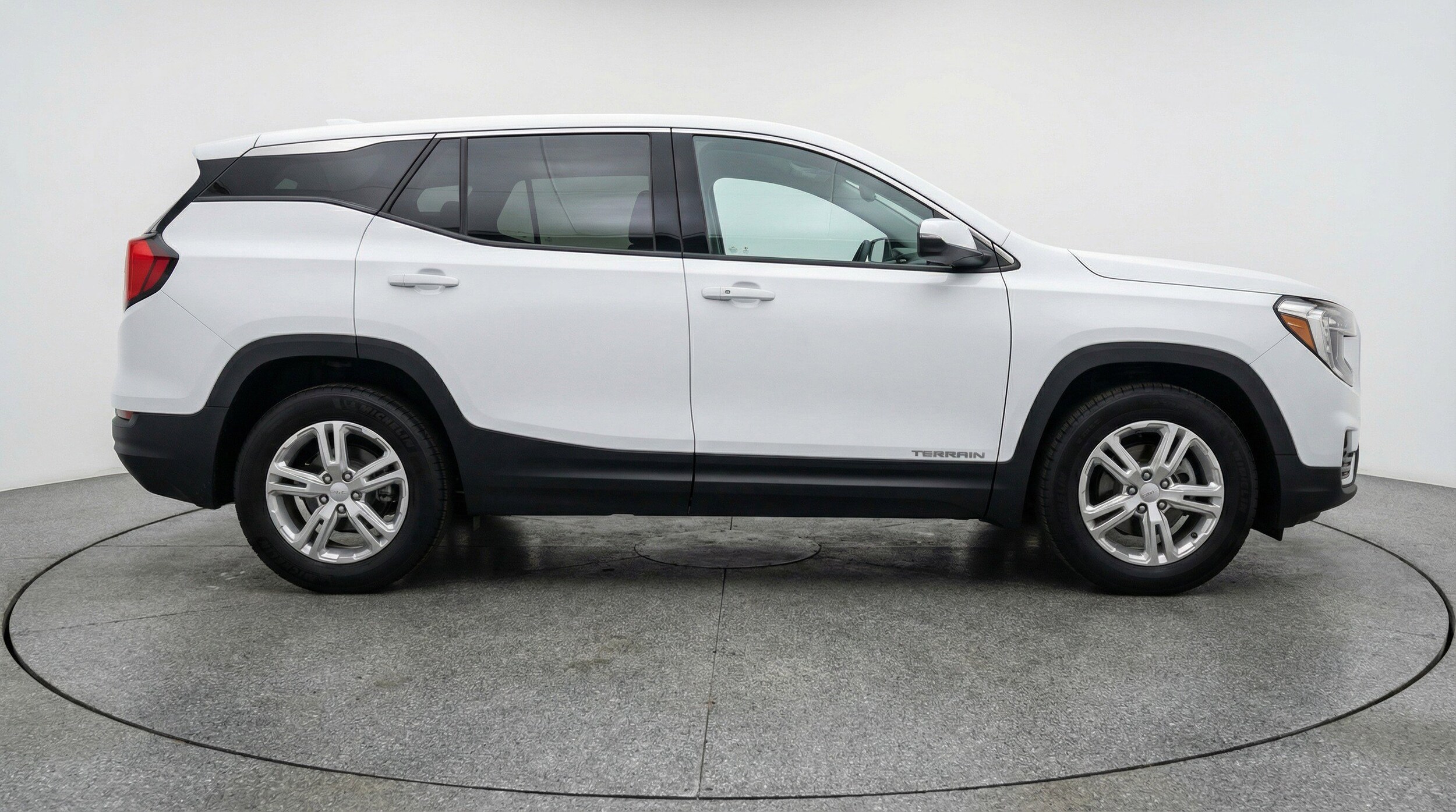 Thumbnail: 2024 GMC Terrain - 11