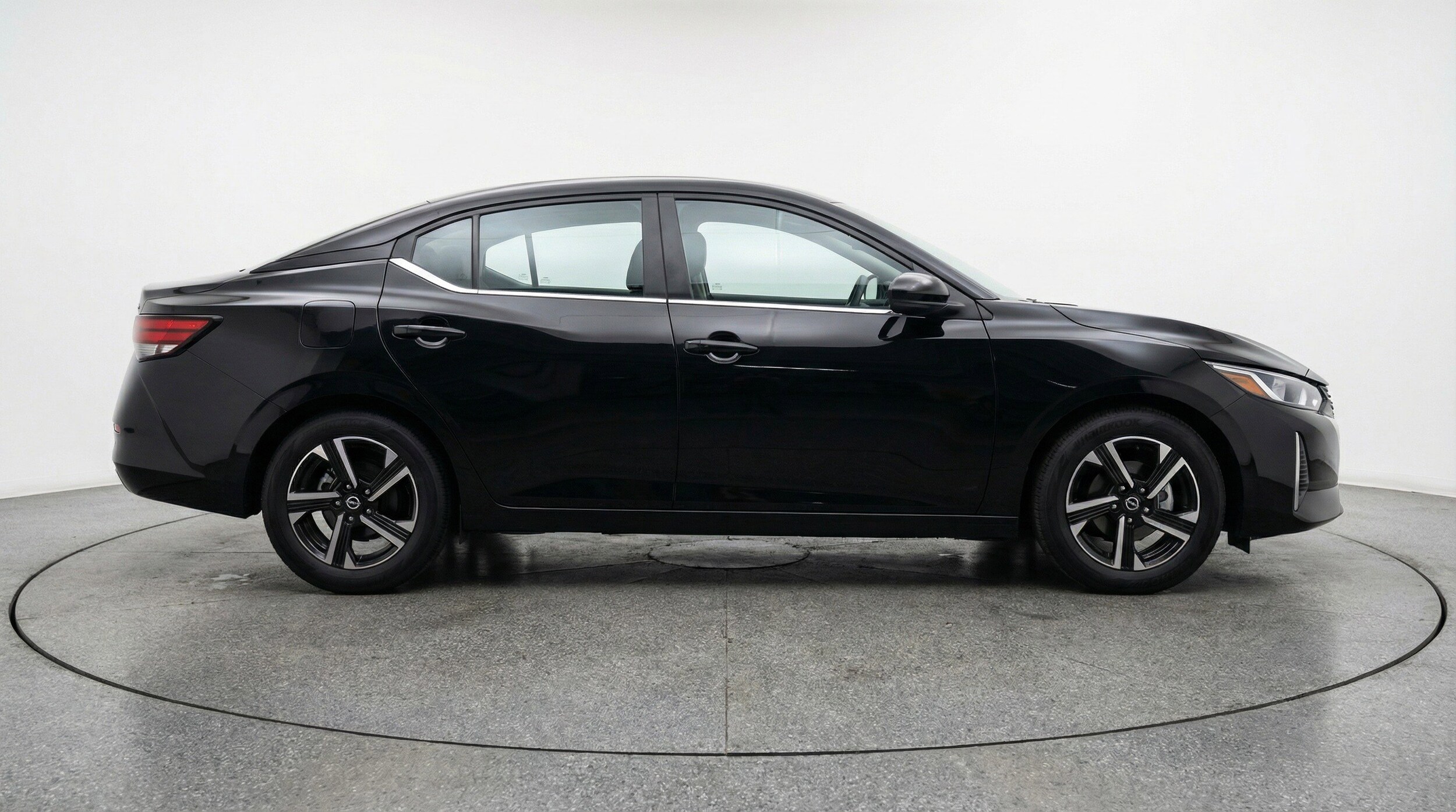 Thumbnail: 2025 Nissan Sentra - 11