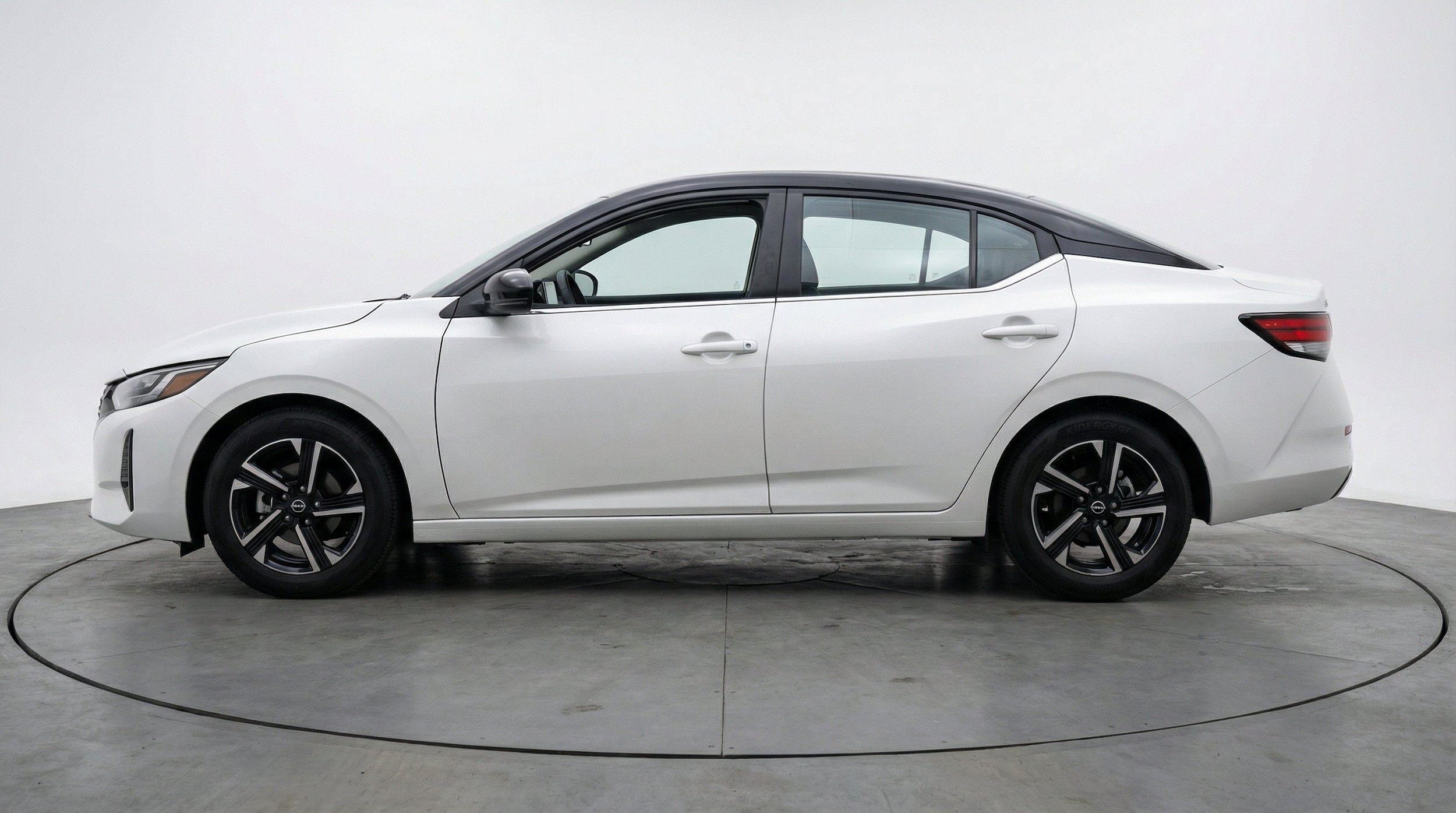 Thumbnail: 2025 Nissan Sentra - 5