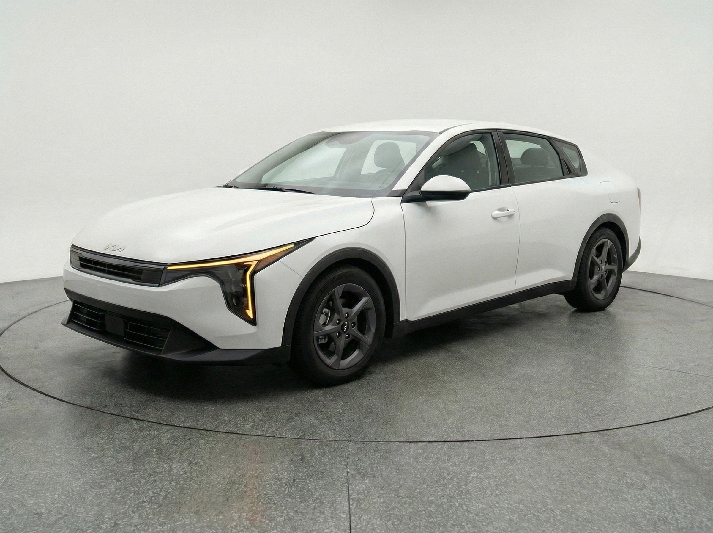 Thumbnail: 2025 Kia K4 - 3