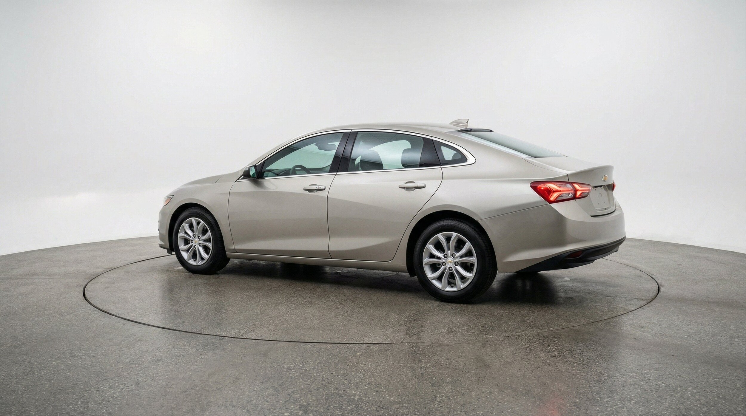 Thumbnail: 2024 Chevrolet Malibu - 6