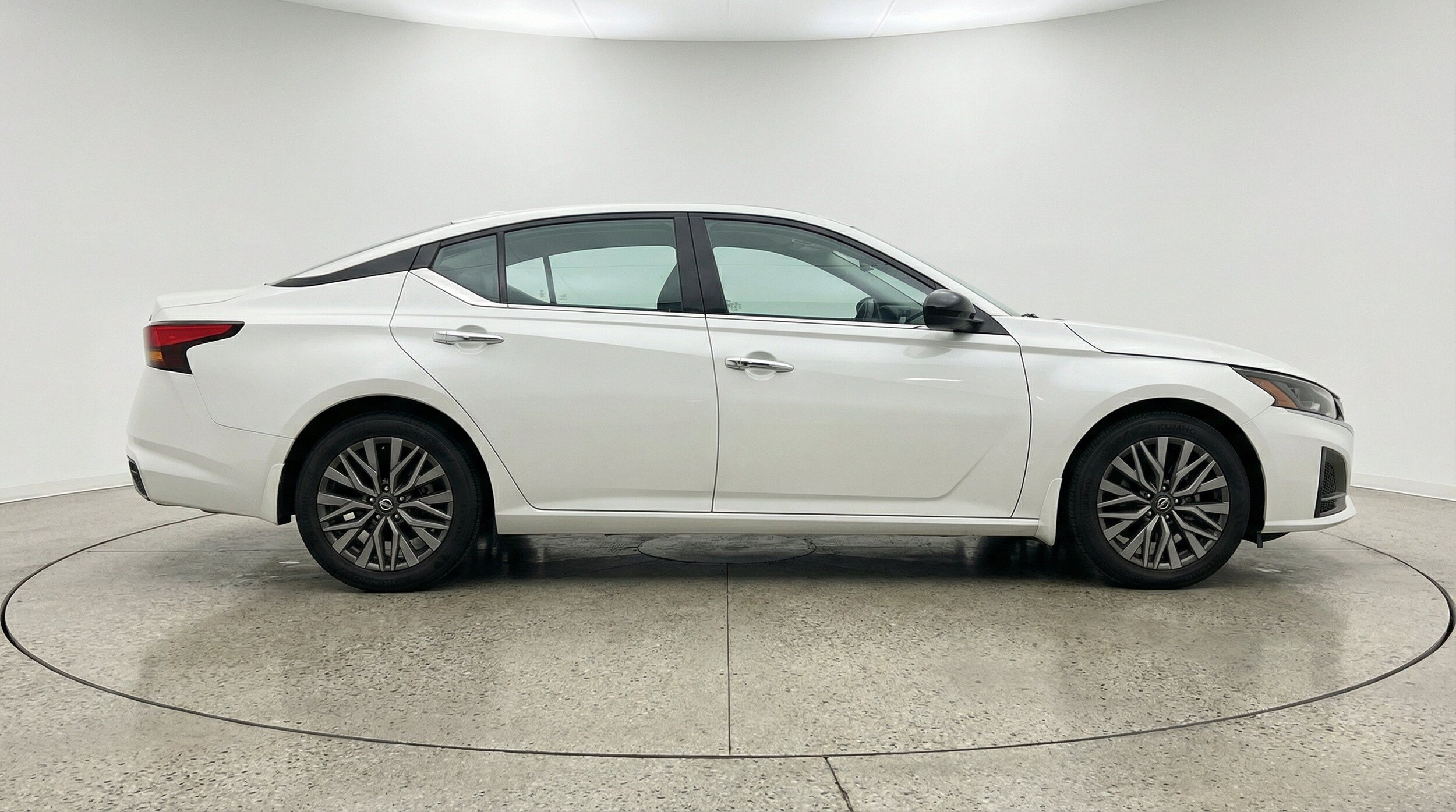 Thumbnail: 2025 Nissan Altima - 11