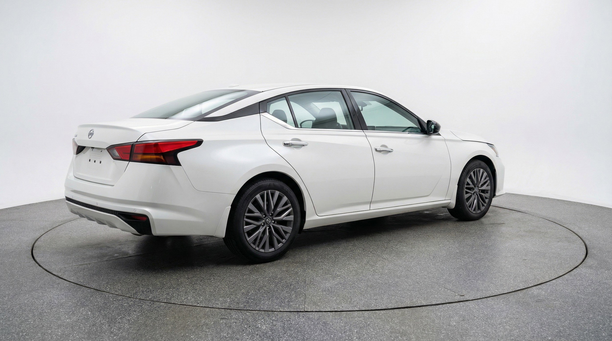 Thumbnail: 2025 Nissan Altima - 9