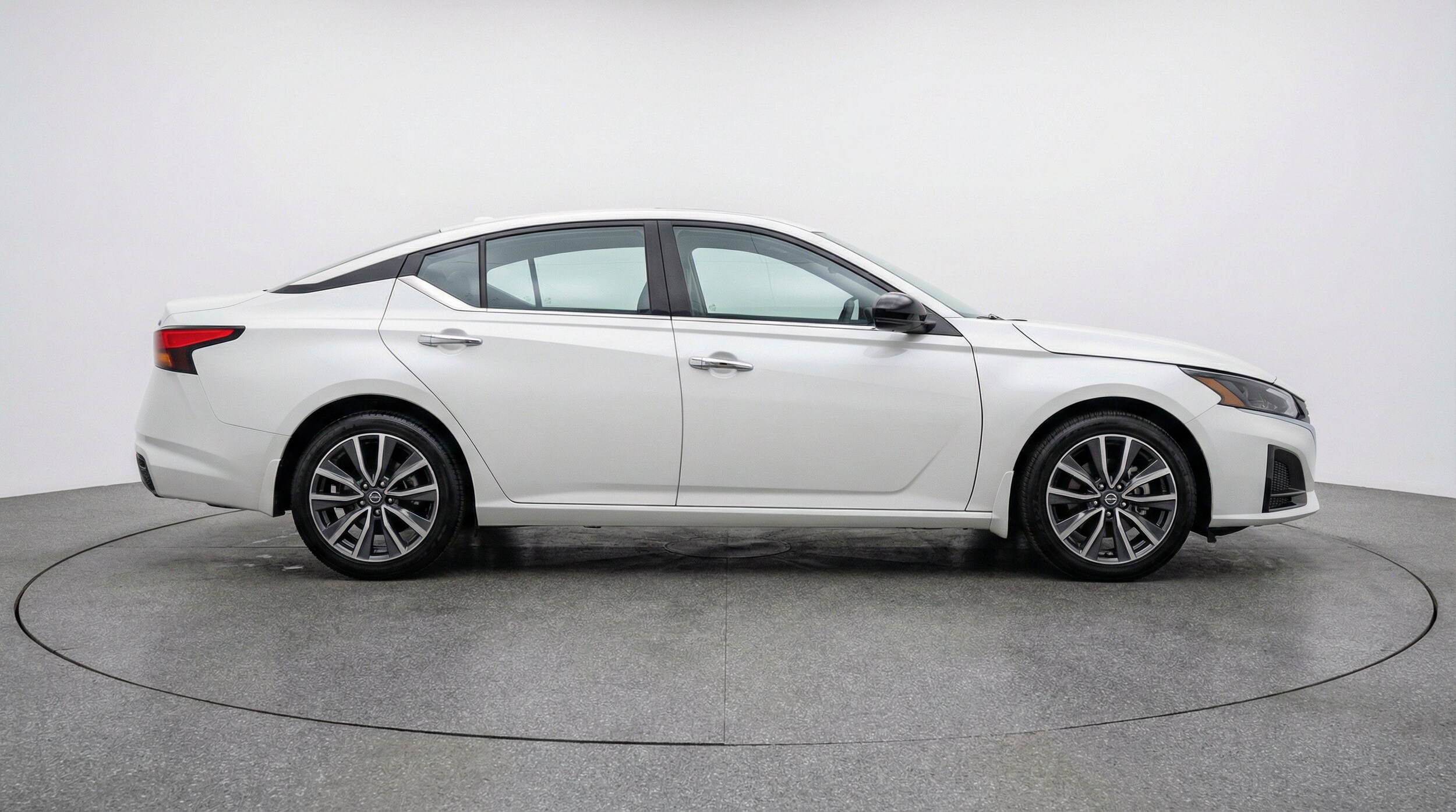Thumbnail: 2025 Nissan Altima - 11