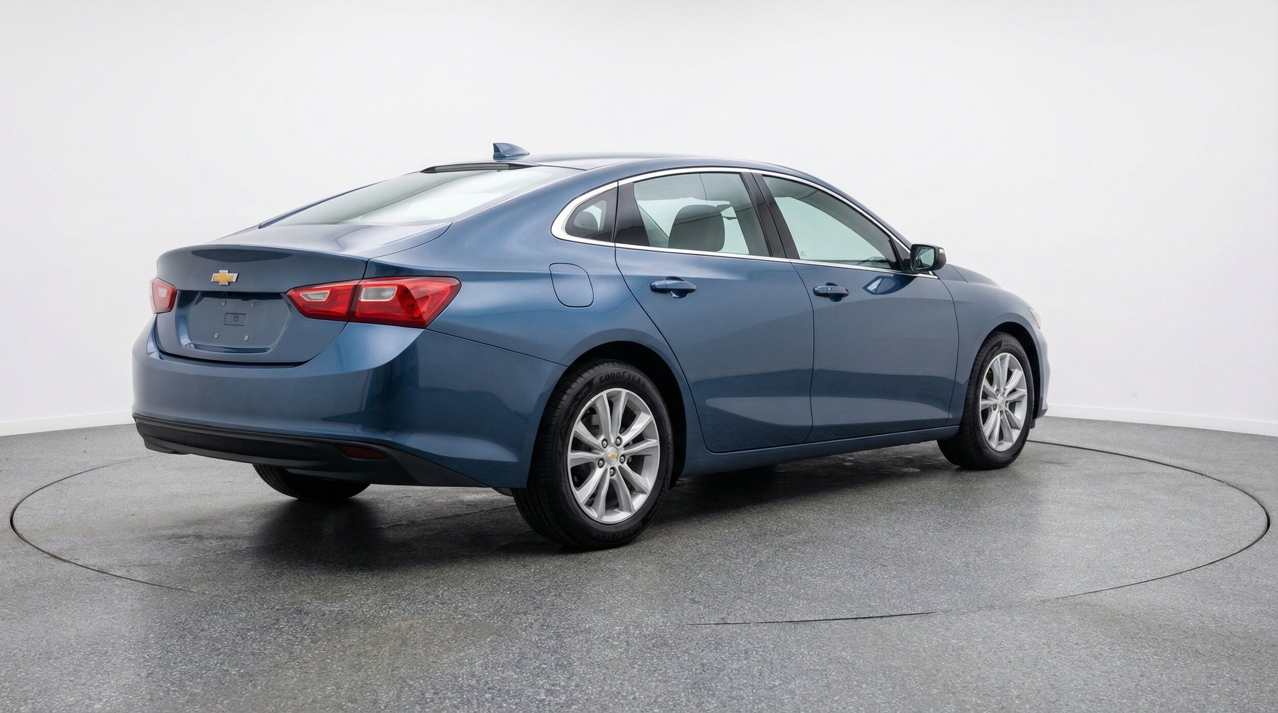 Thumbnail: 2024 Chevrolet Malibu - 9