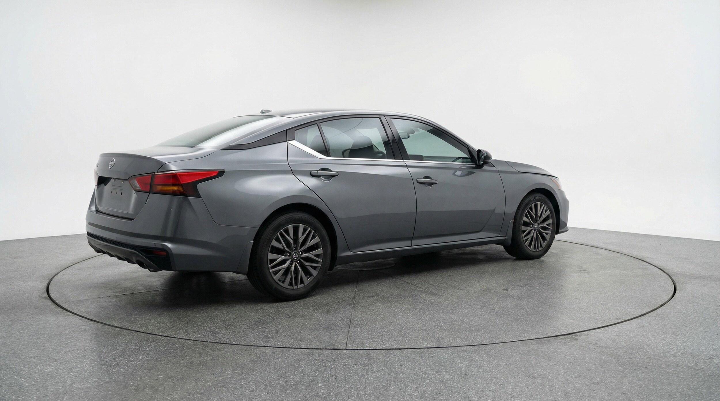Thumbnail: 2025 Nissan Altima - 9
