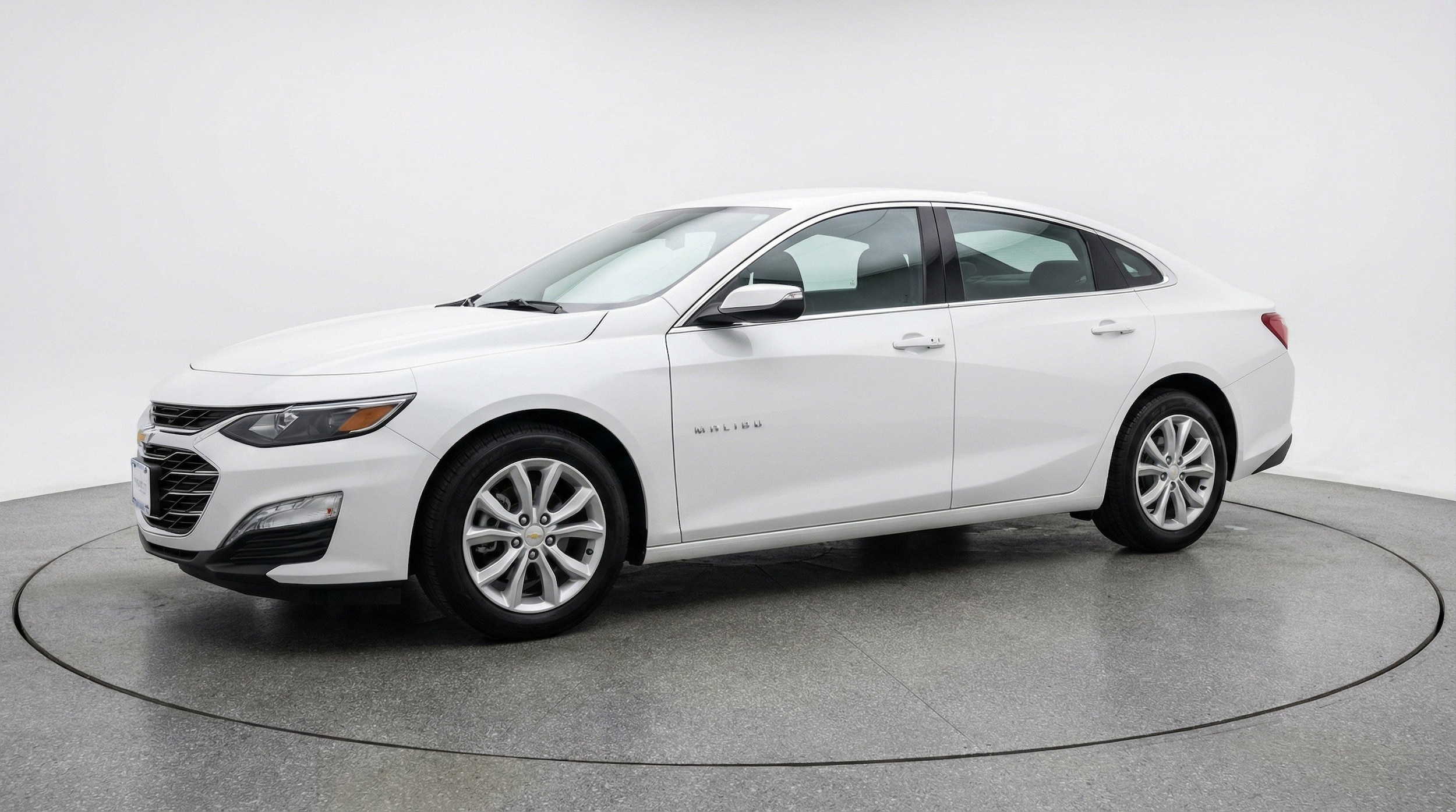 Thumbnail: 2024 Chevrolet Malibu - 3