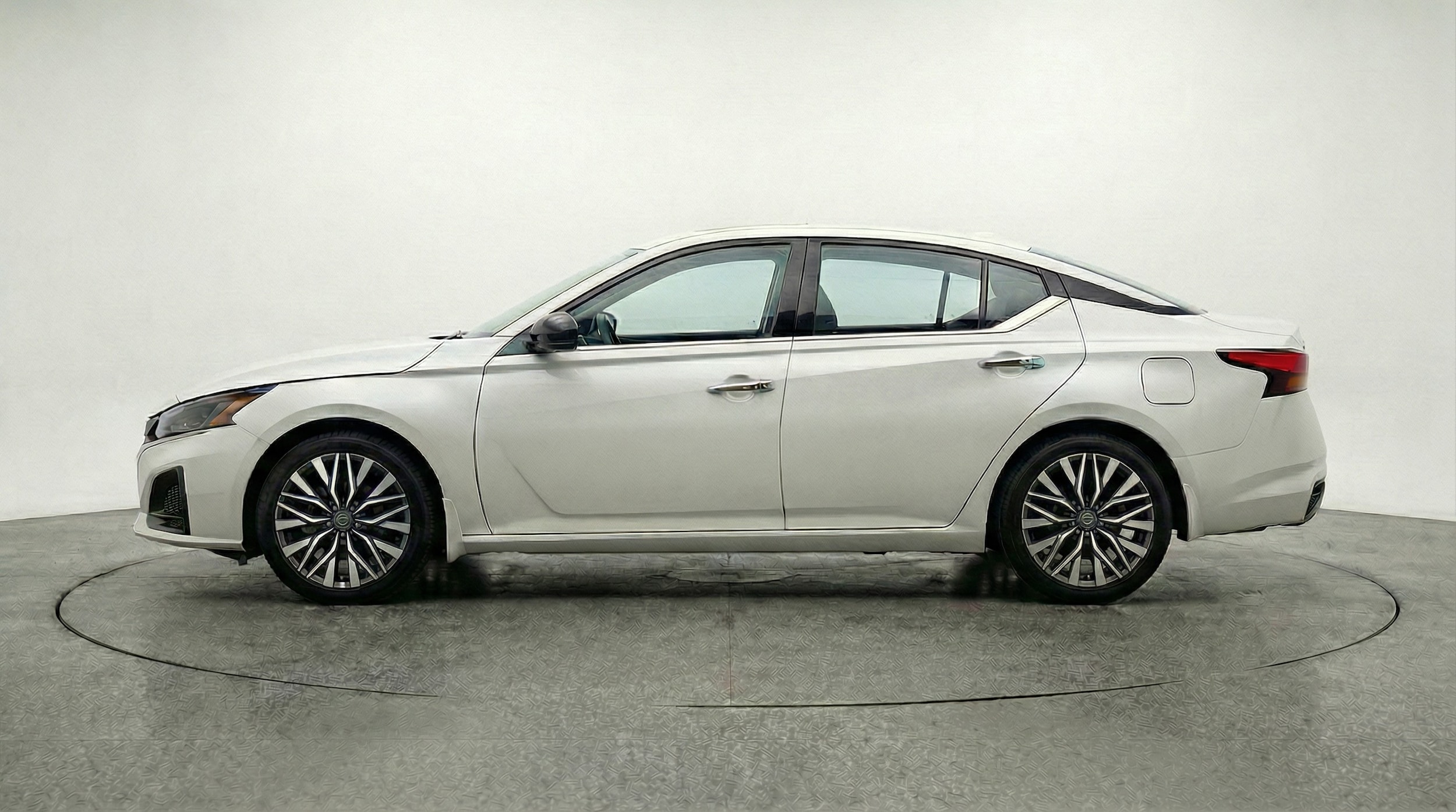 Thumbnail: 2025 Nissan Altima - 4