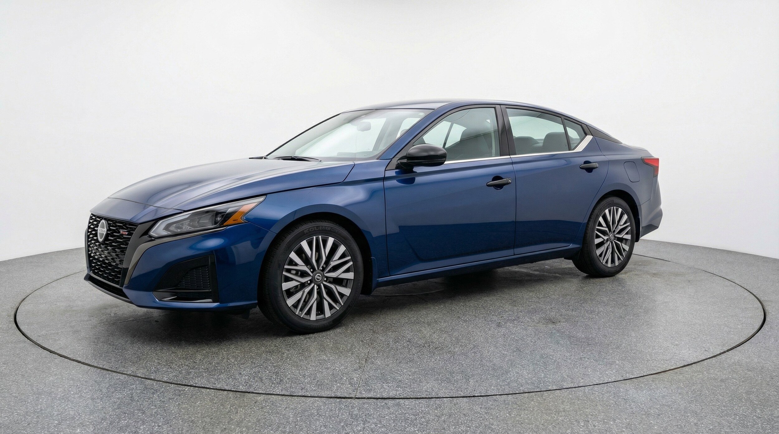 Thumbnail: 2025 Nissan Altima - 3