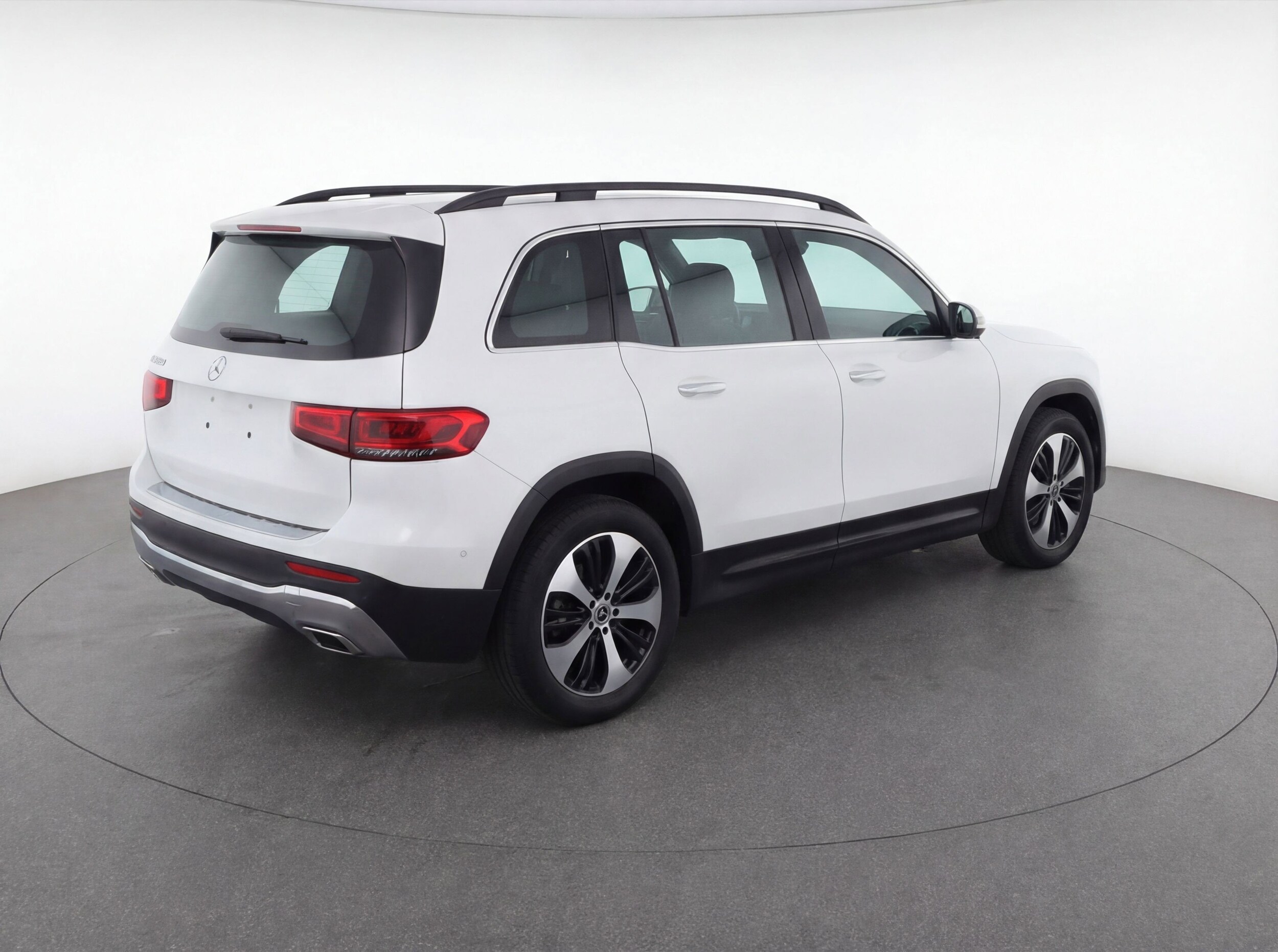 Thumbnail: 2025 Mercedes-Benz GLB - 9