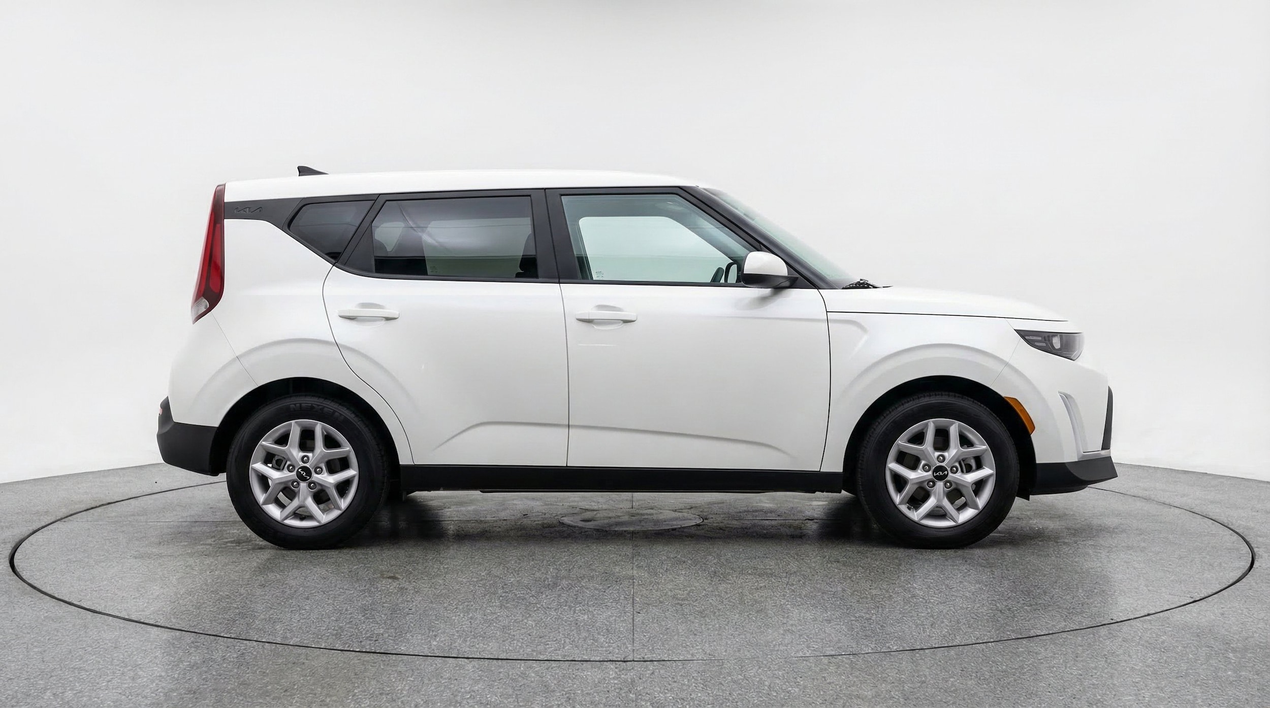 Thumbnail: 2025 Kia Soul - 11