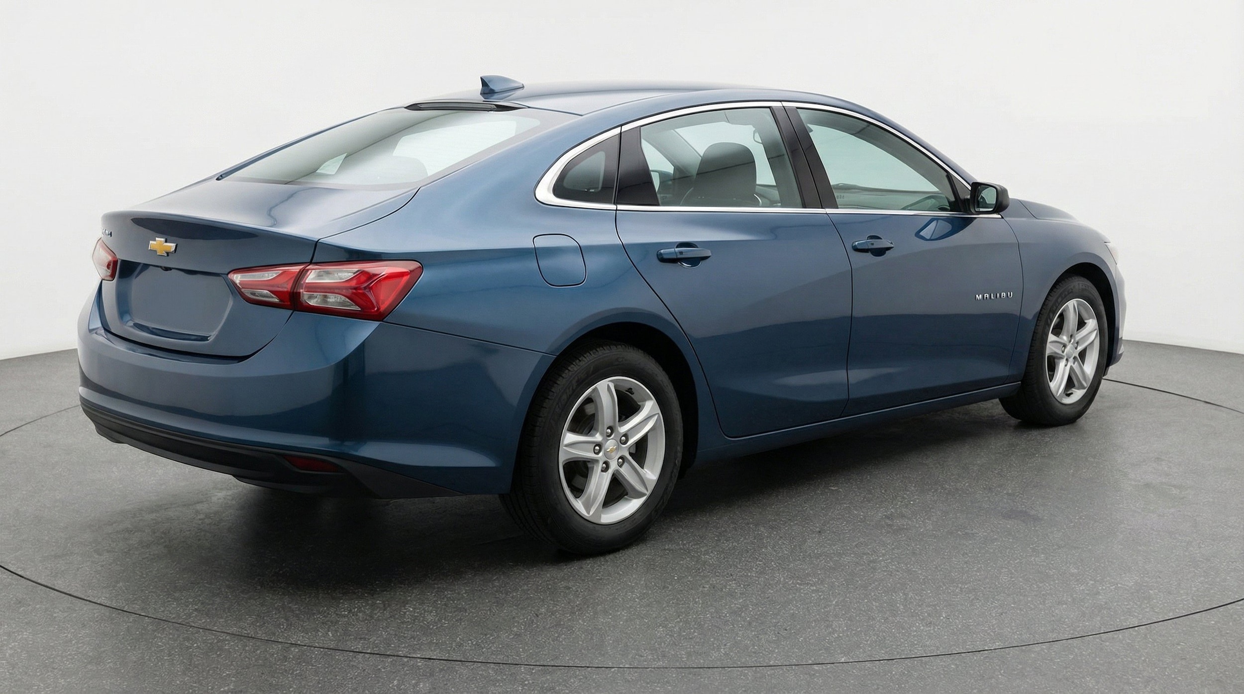 Thumbnail: 2024 Chevrolet Malibu - 9