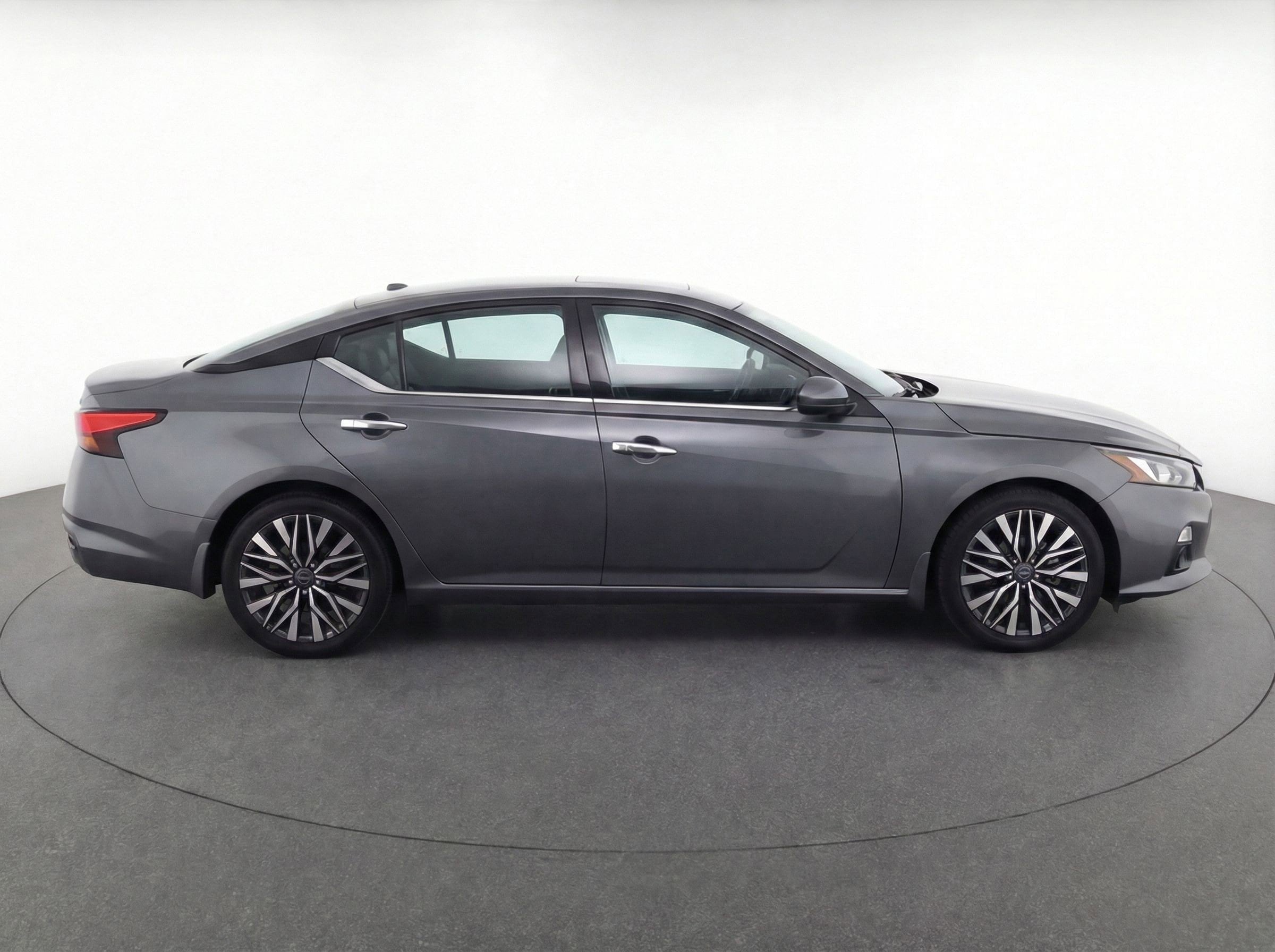 Thumbnail: 2024 Nissan Altima - 11