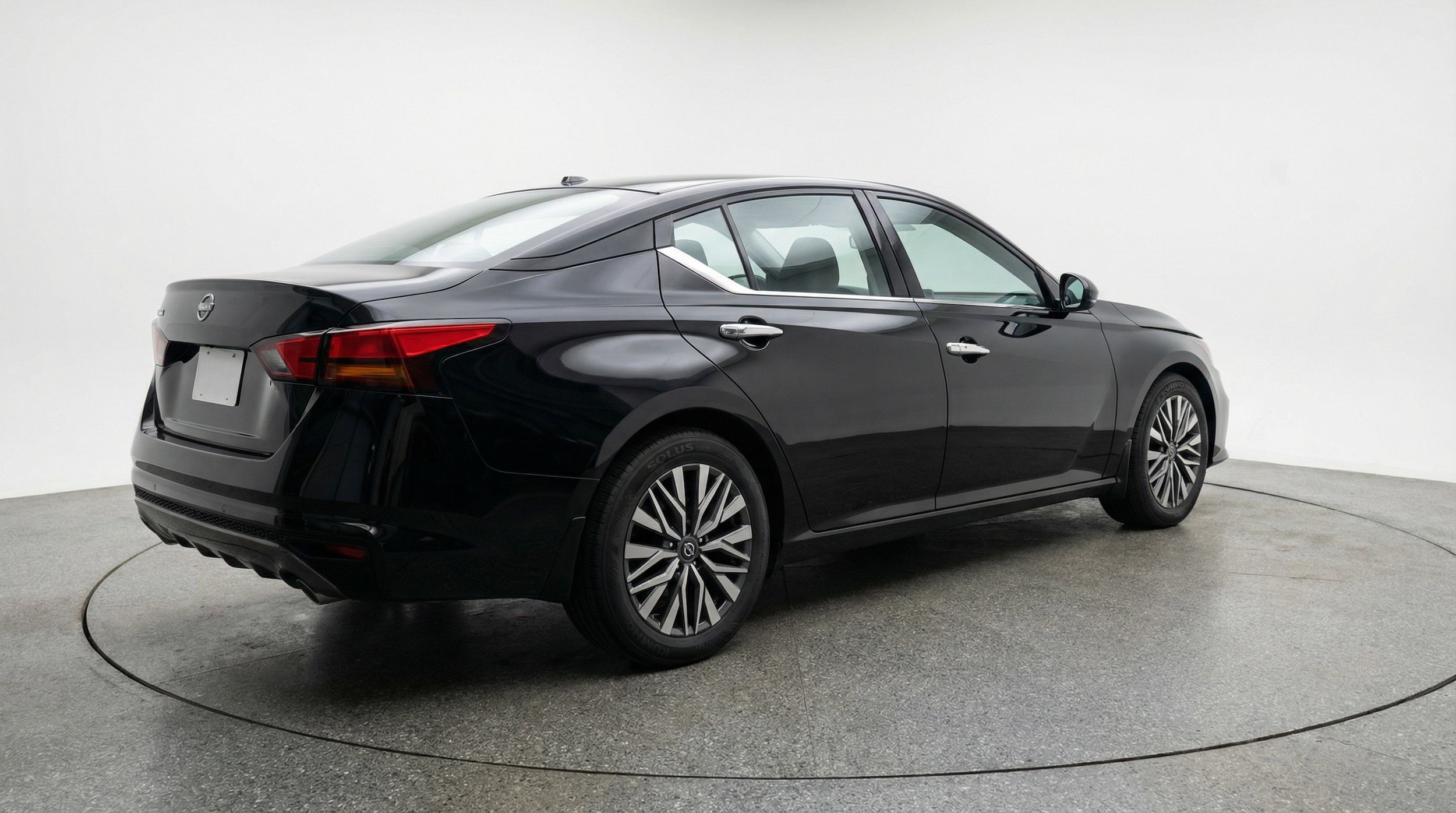 Thumbnail: 2025 Nissan Altima - 9