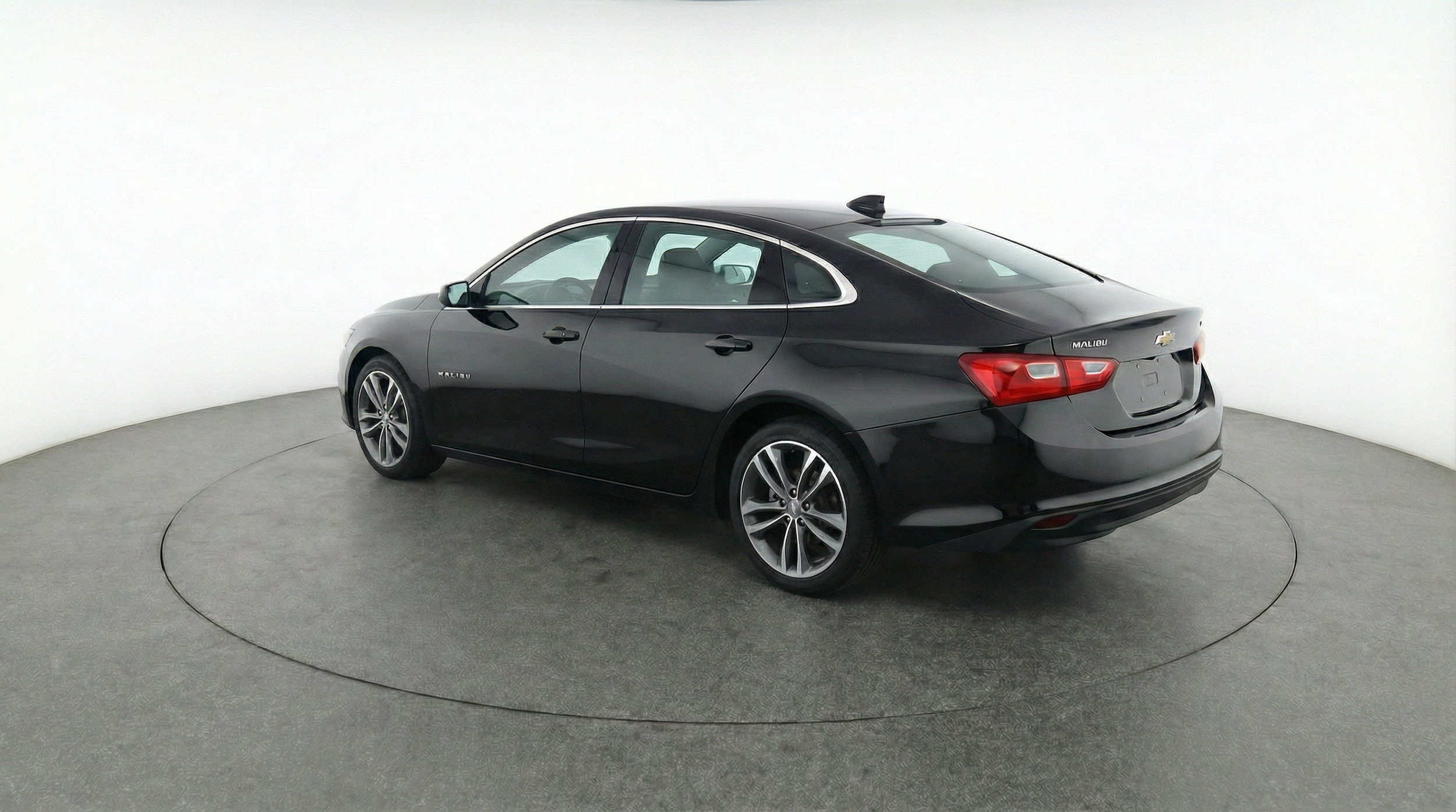Thumbnail: 2024 Chevrolet Malibu - 6