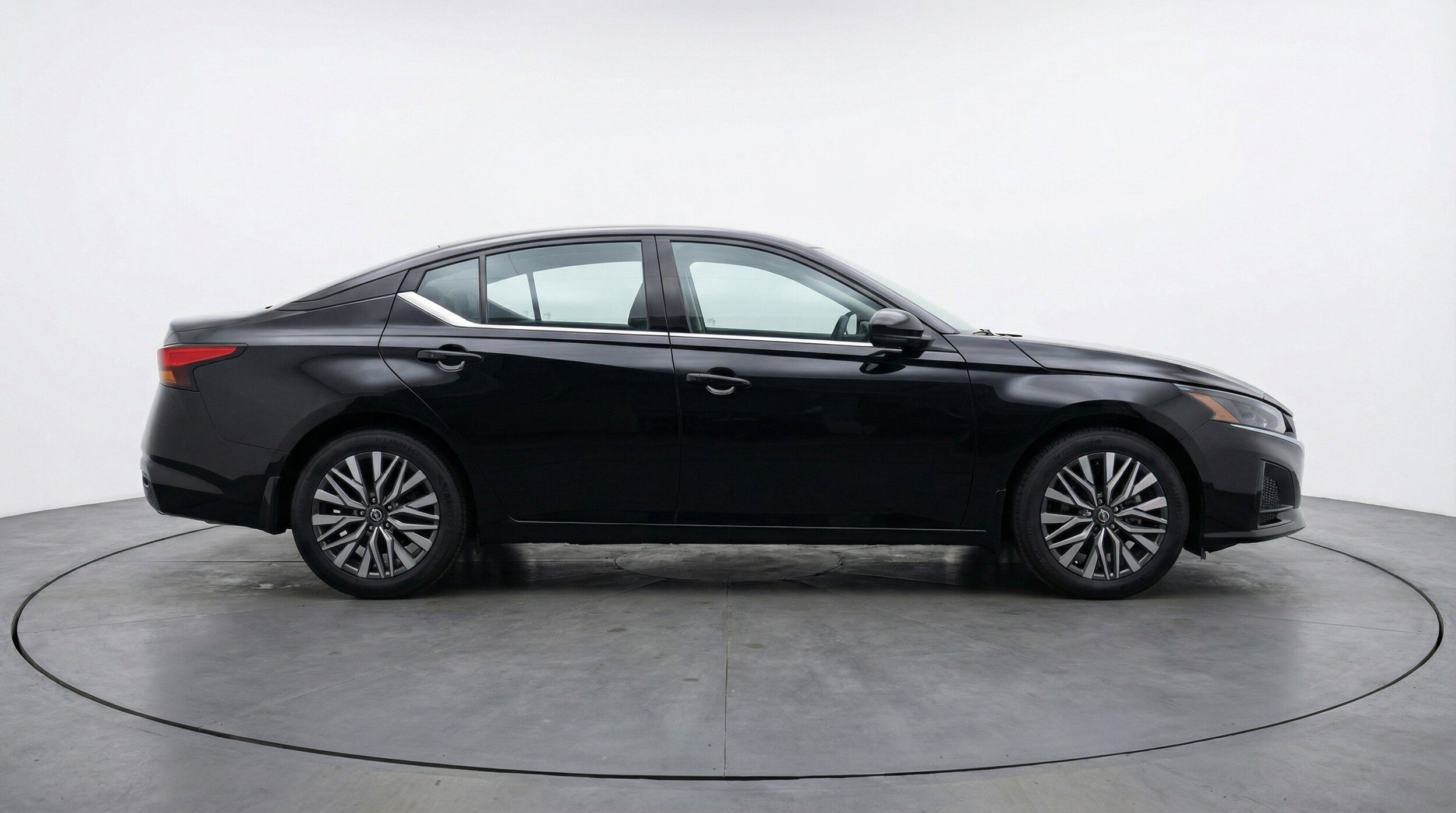 Thumbnail: 2025 Nissan Altima - 11