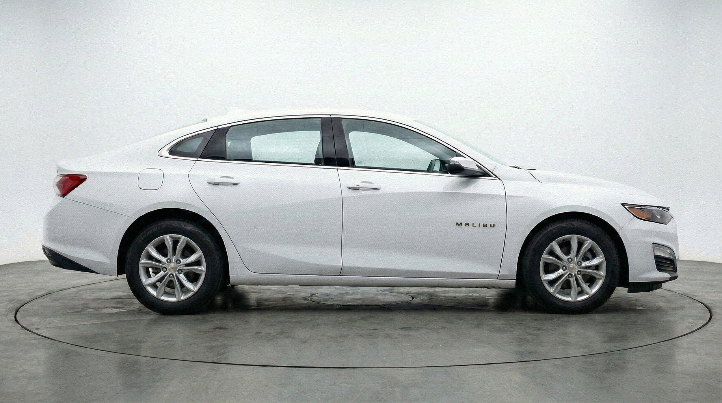 Thumbnail: 2024 Chevrolet Malibu - 11