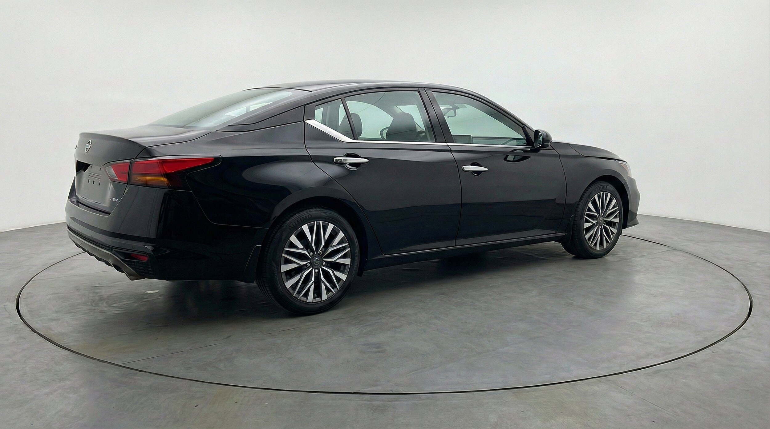 Thumbnail: 2025 Nissan Altima - 9