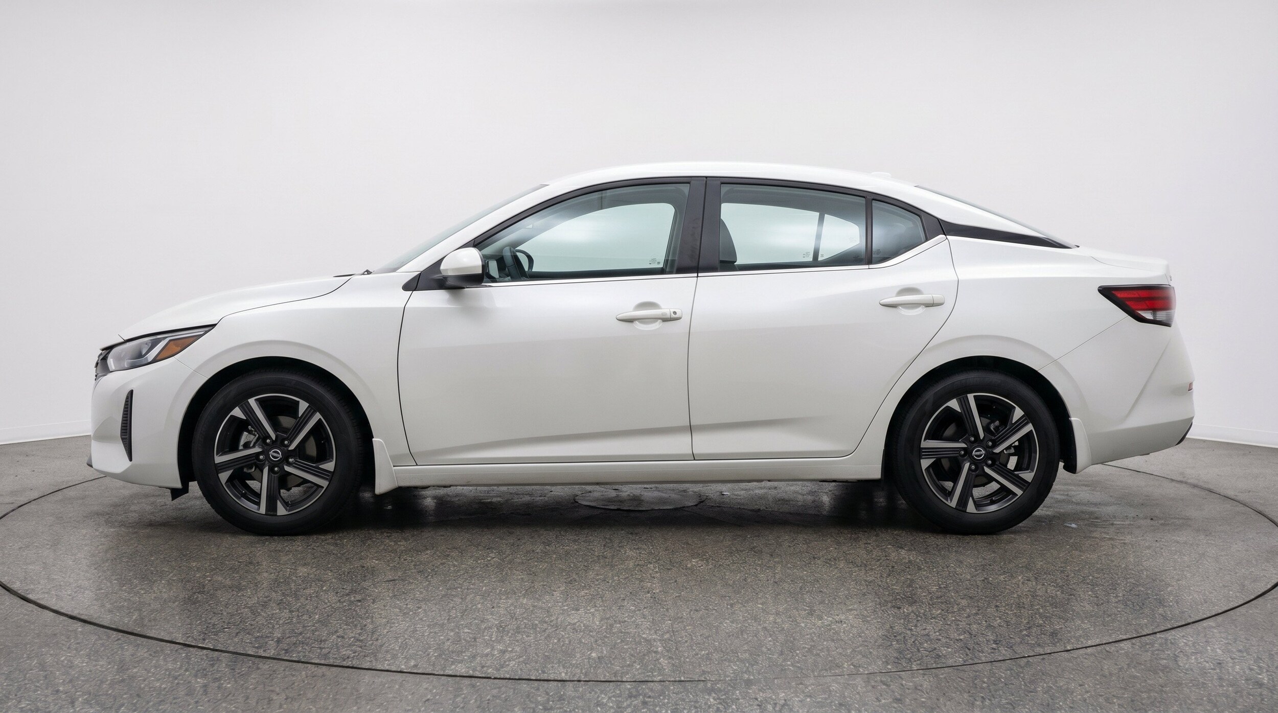 Thumbnail: 2025 Nissan Sentra - 5