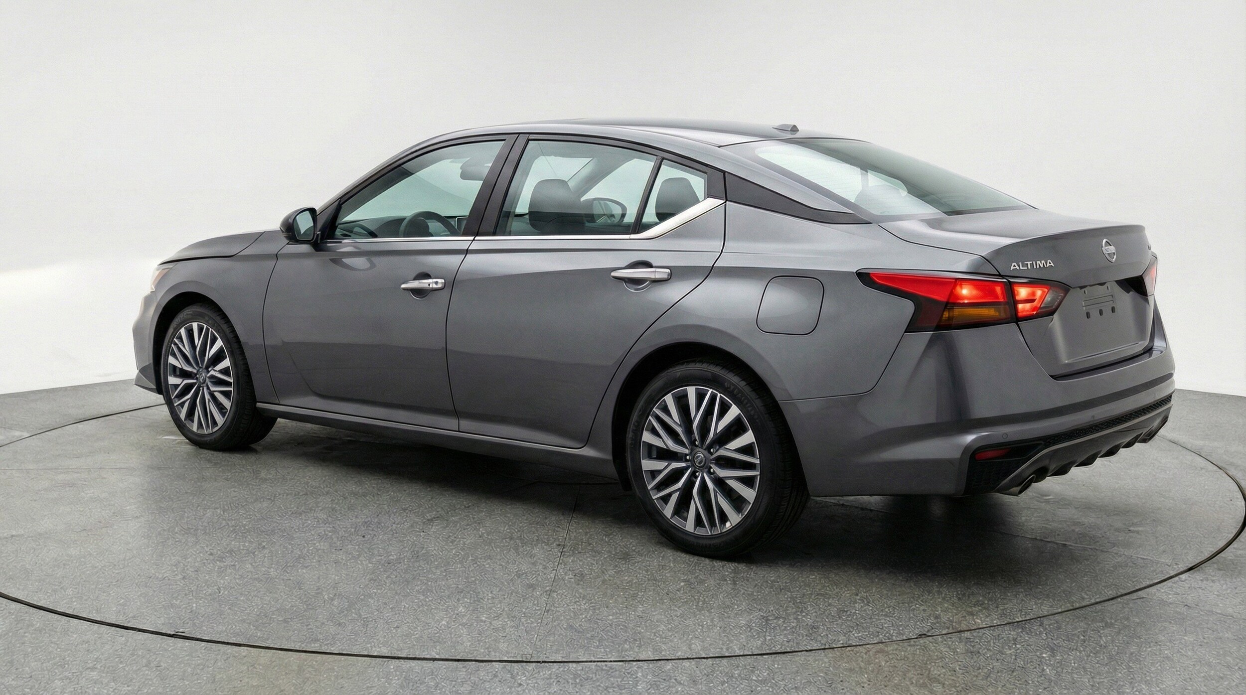 Thumbnail: 2025 Nissan Altima - 6