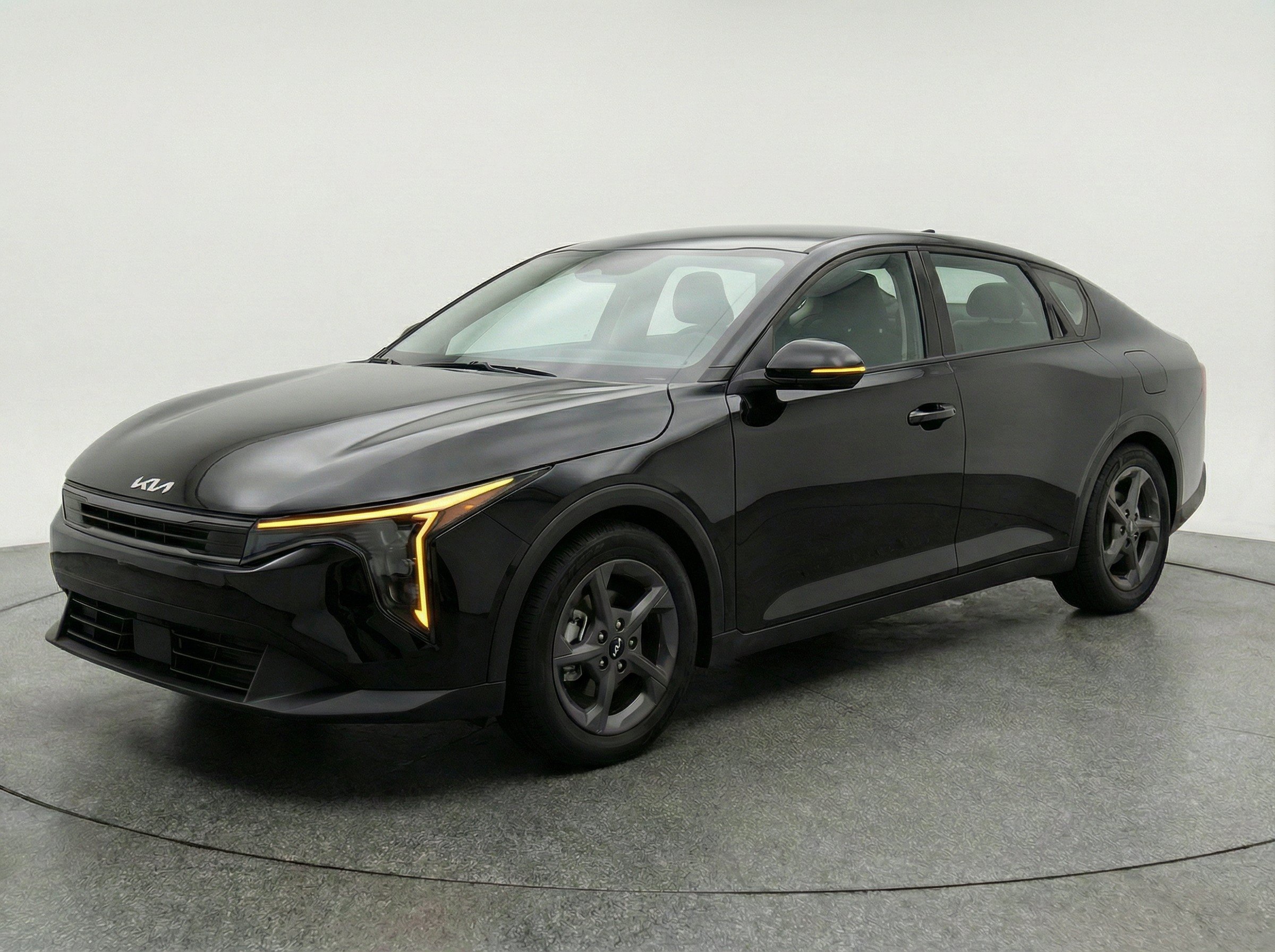 Thumbnail: 2025 Kia K4 - 3