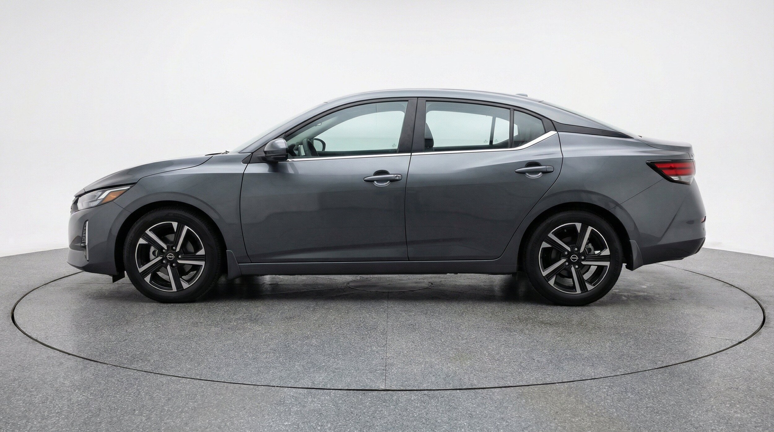Thumbnail: 2025 Nissan Sentra - 5