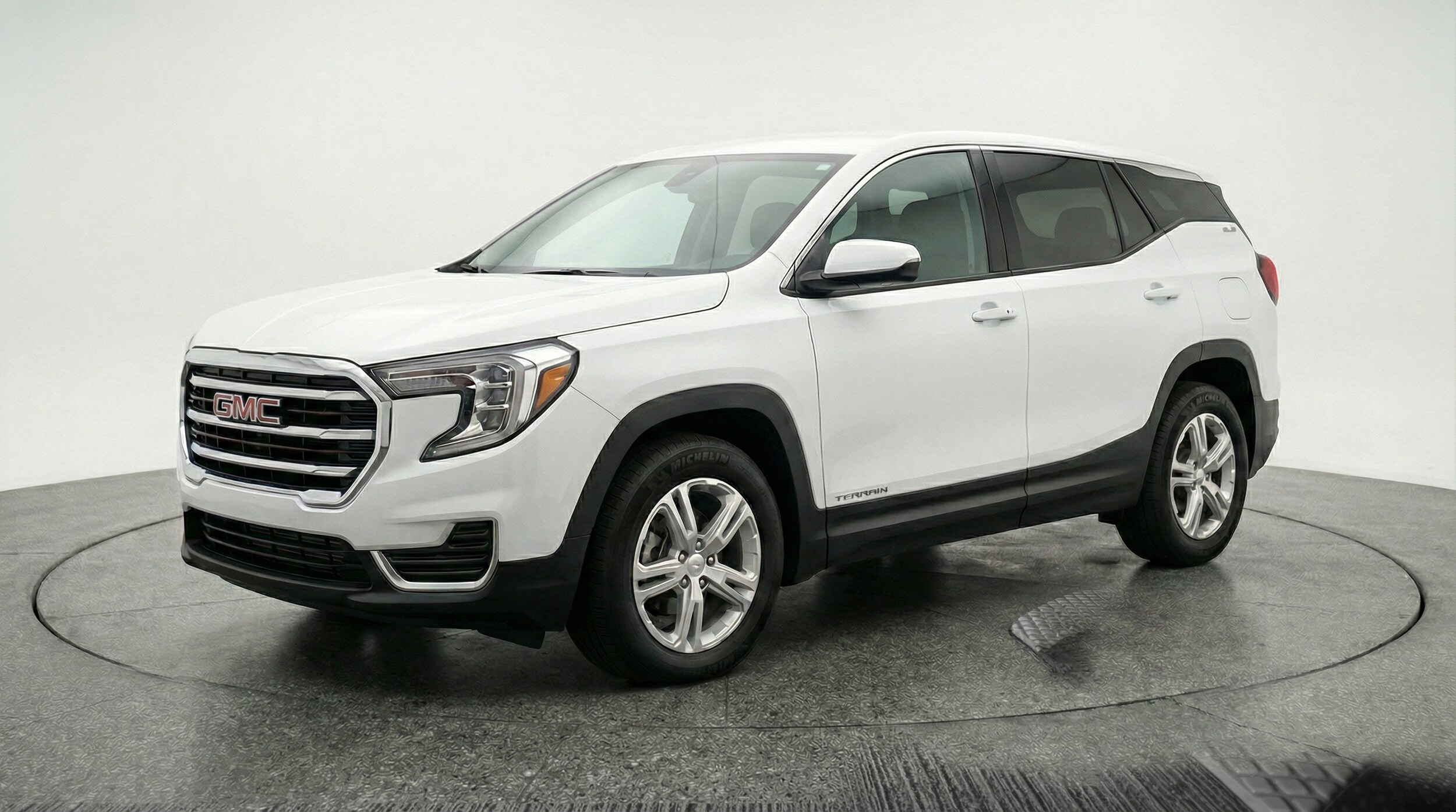 Thumbnail: 2024 GMC Terrain - 3