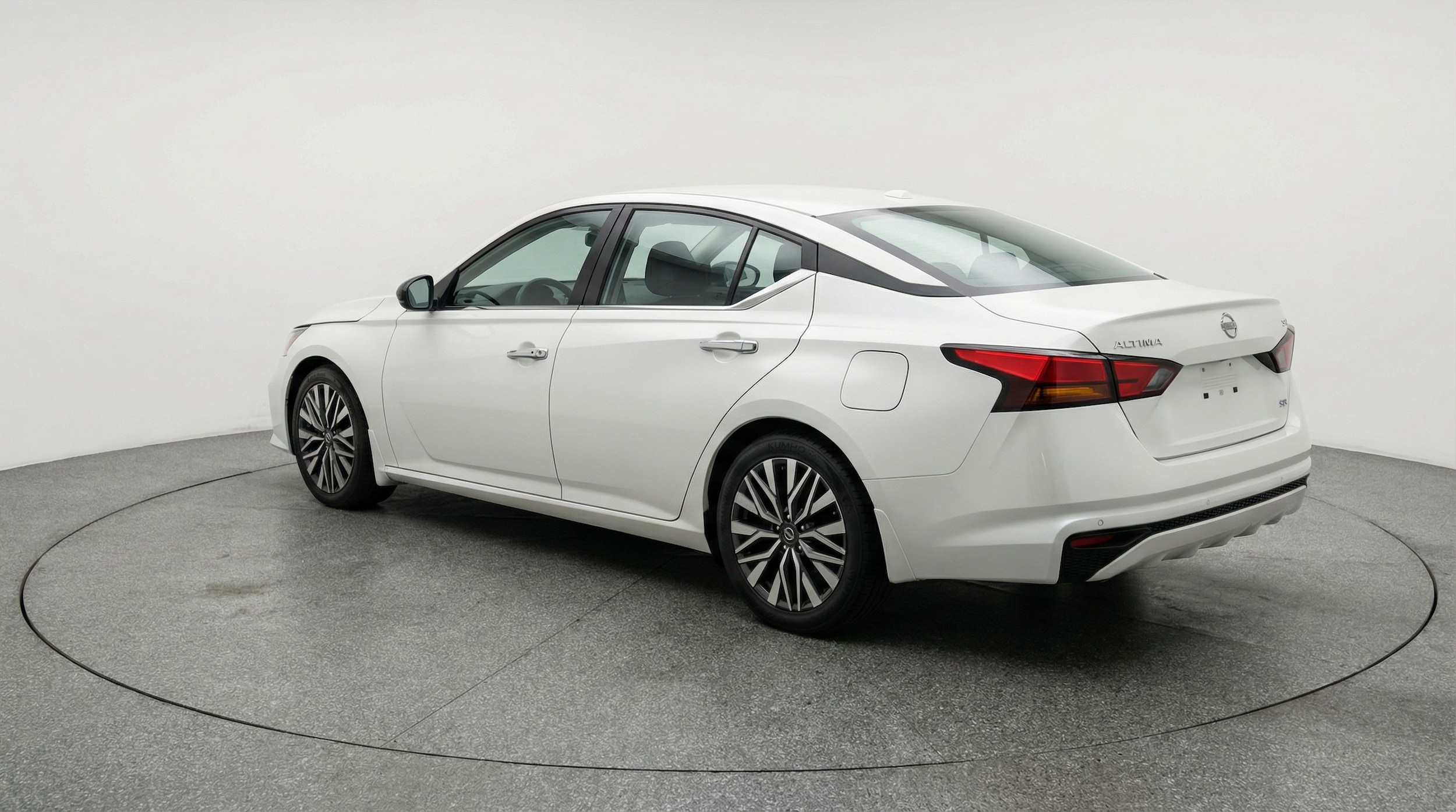 Thumbnail: 2025 Nissan Altima - 5