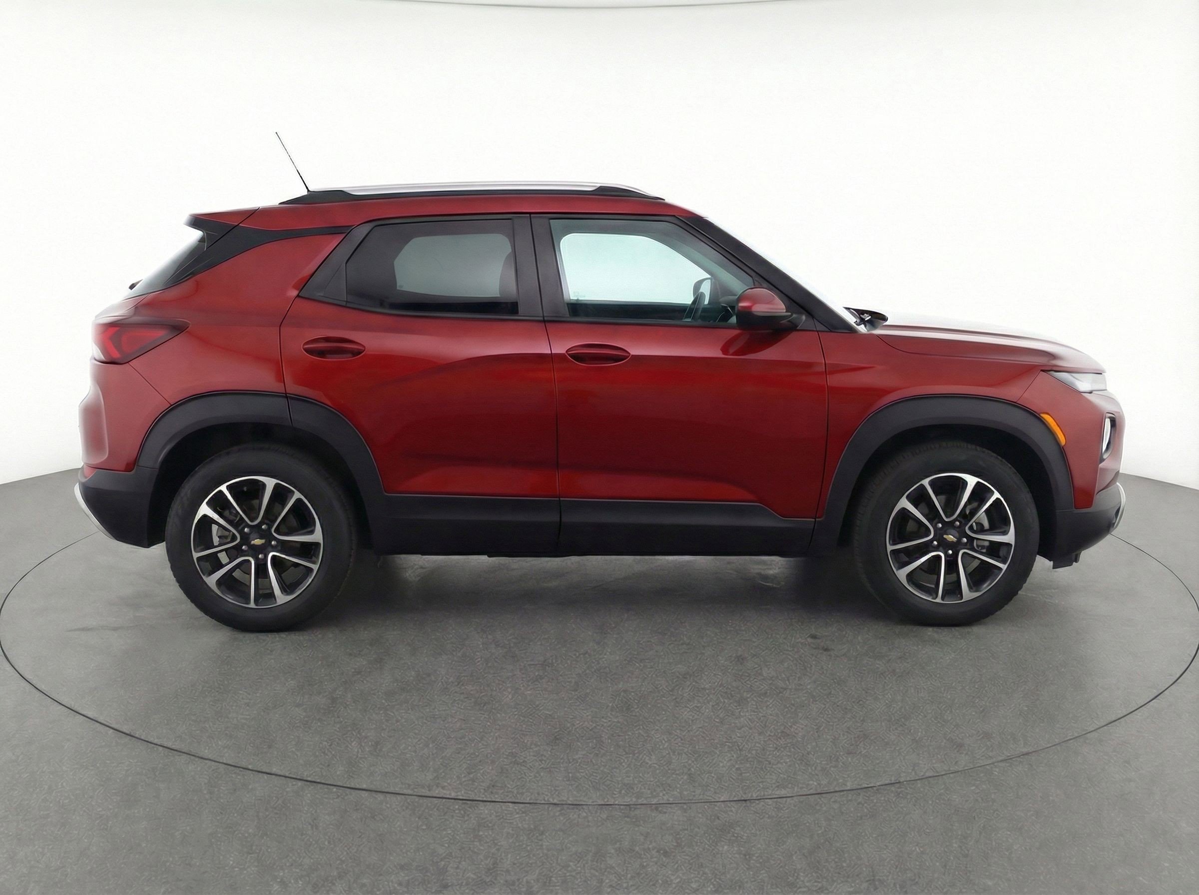 Thumbnail: 2025 Chevrolet TrailBlazer - 11