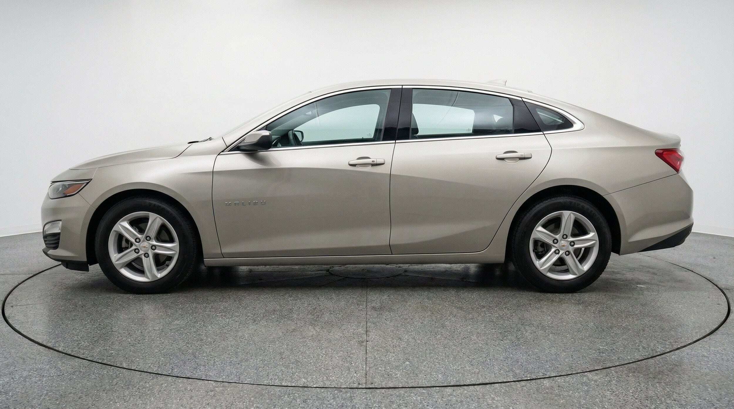 Thumbnail: 2024 Chevrolet Malibu - 5