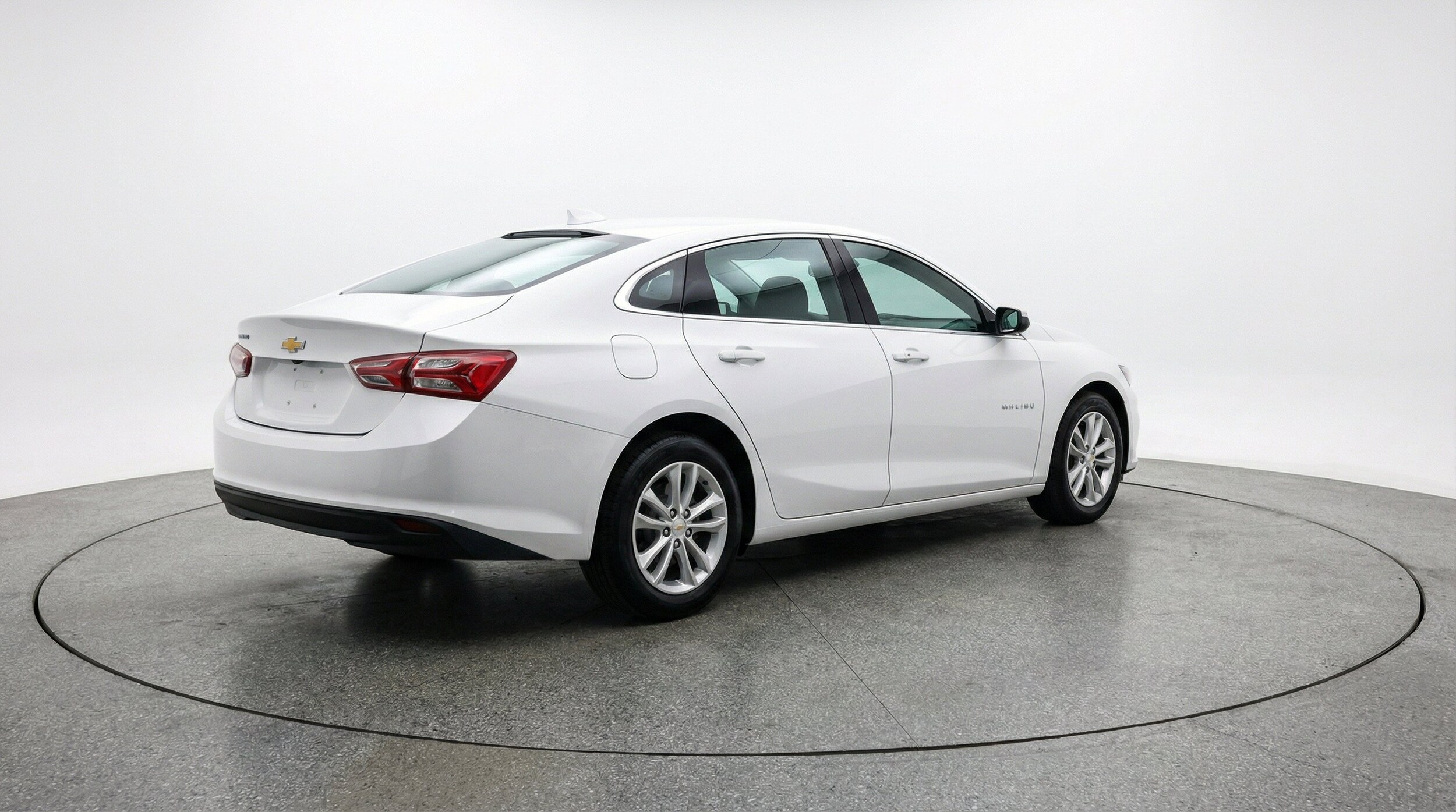 Thumbnail: 2024 Chevrolet Malibu - 9
