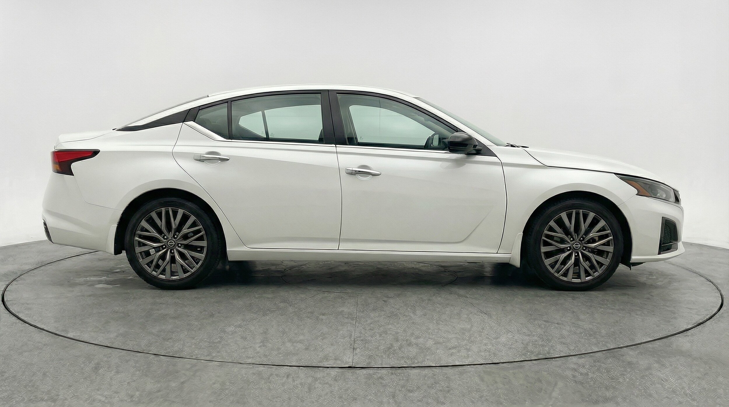 Thumbnail: 2025 Nissan Altima - 11