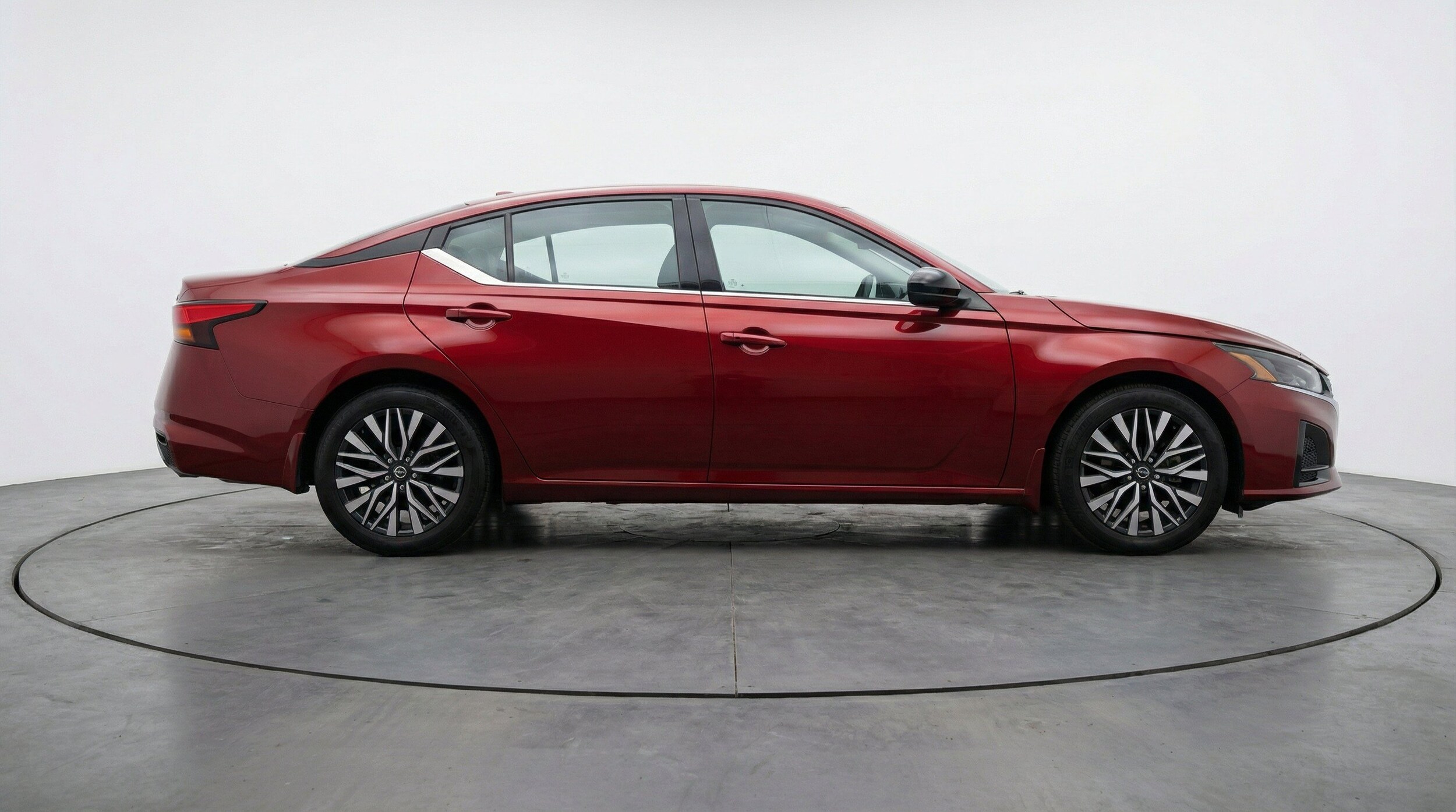 Thumbnail: 2025 Nissan Altima - 11