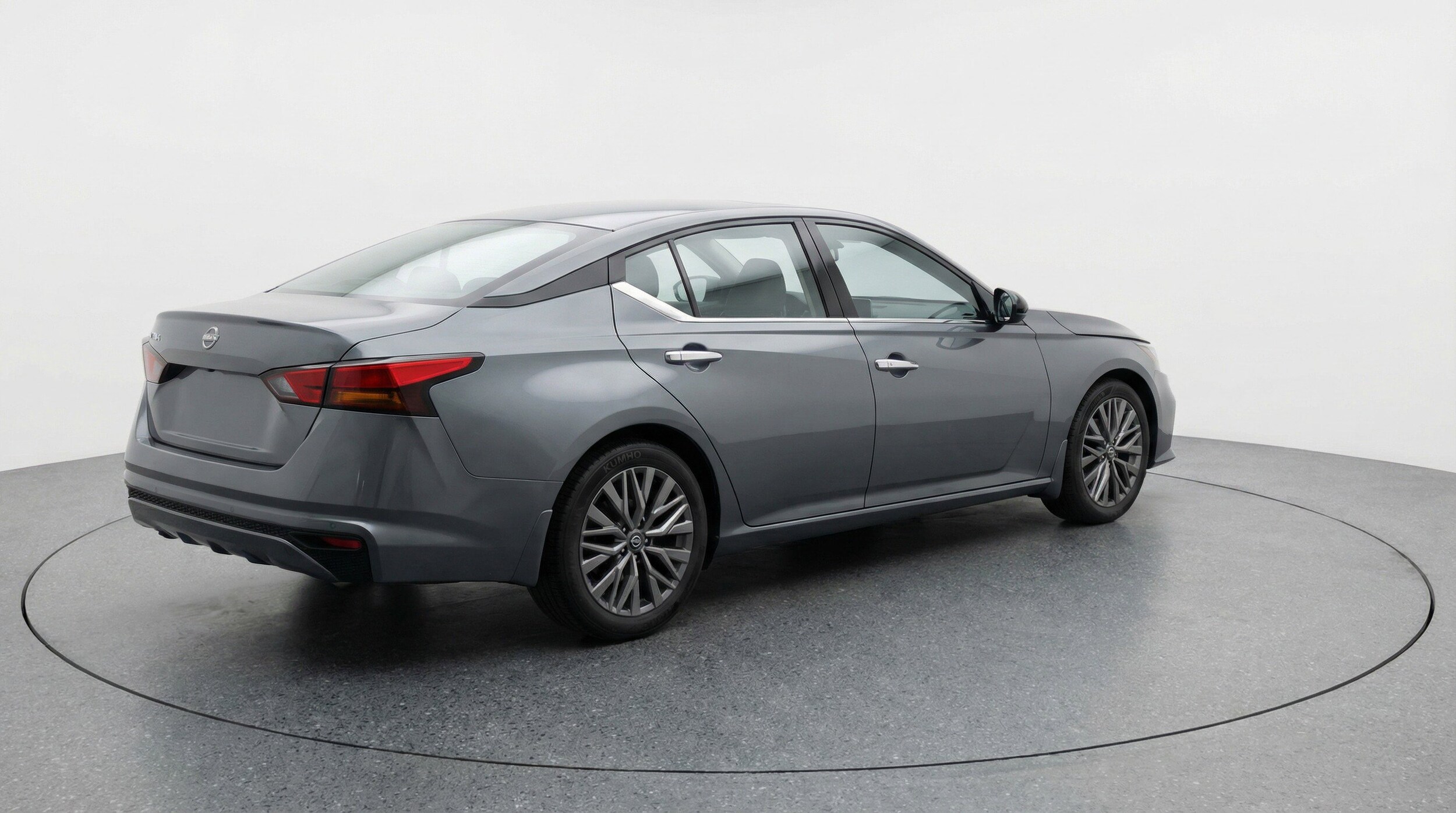 Thumbnail: 2025 Nissan Altima - 9