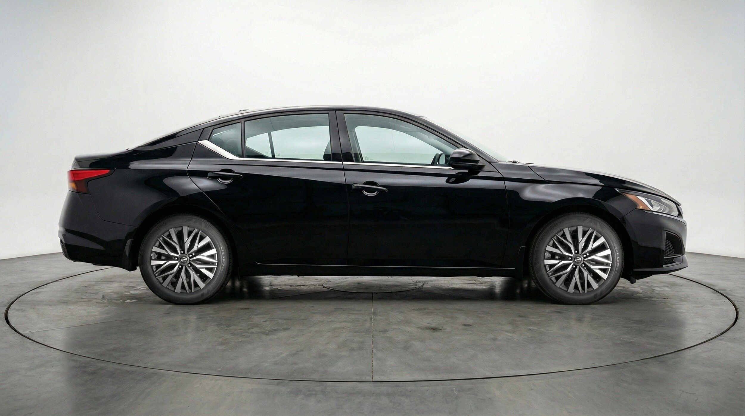 Thumbnail: 2025 Nissan Altima - 11