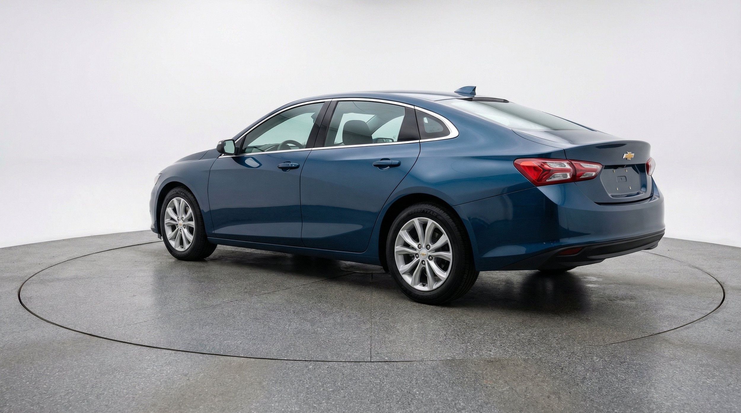 Thumbnail: 2024 Chevrolet Malibu - 6