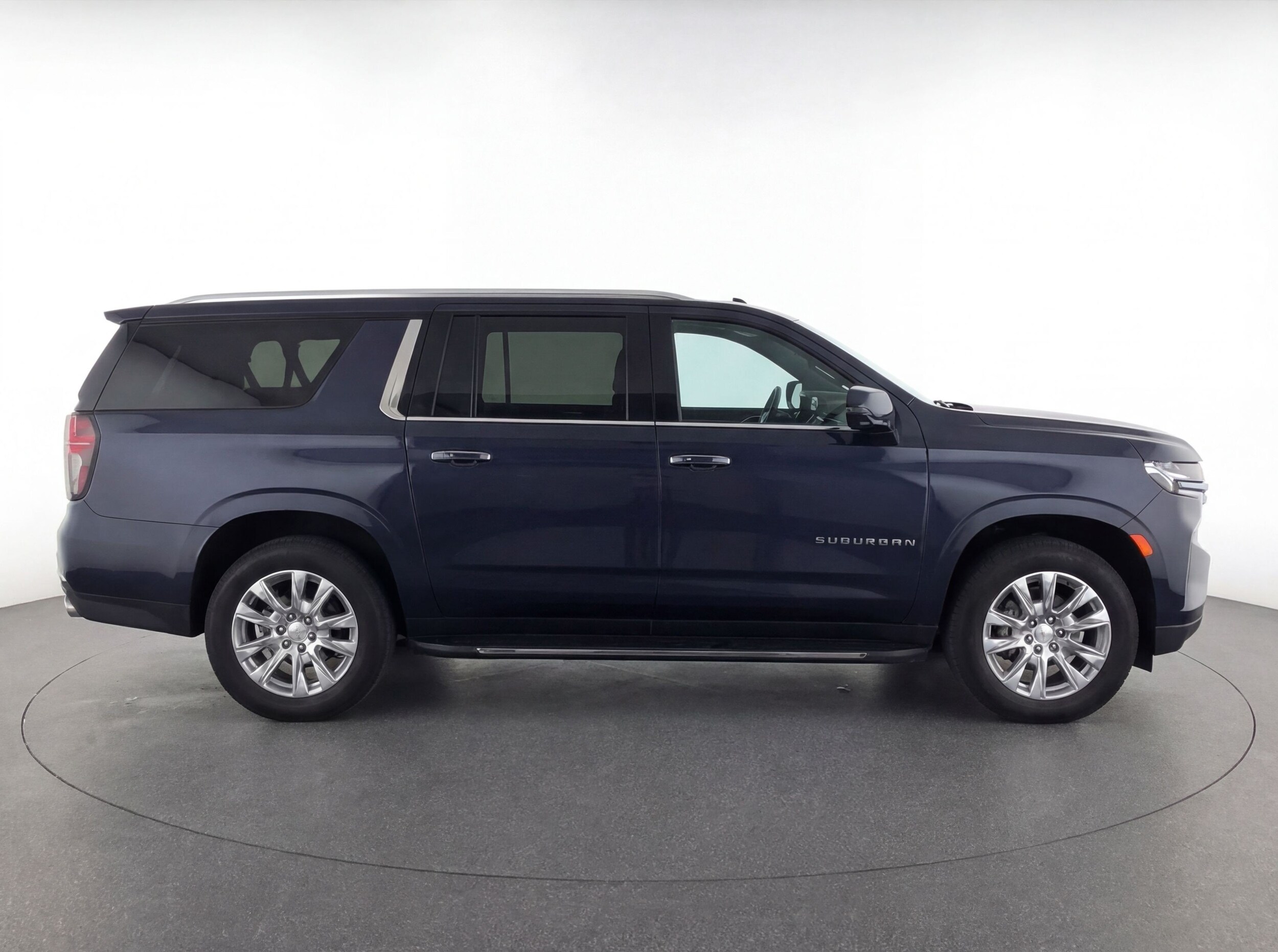 Thumbnail: 2023 Chevrolet Suburban - 11