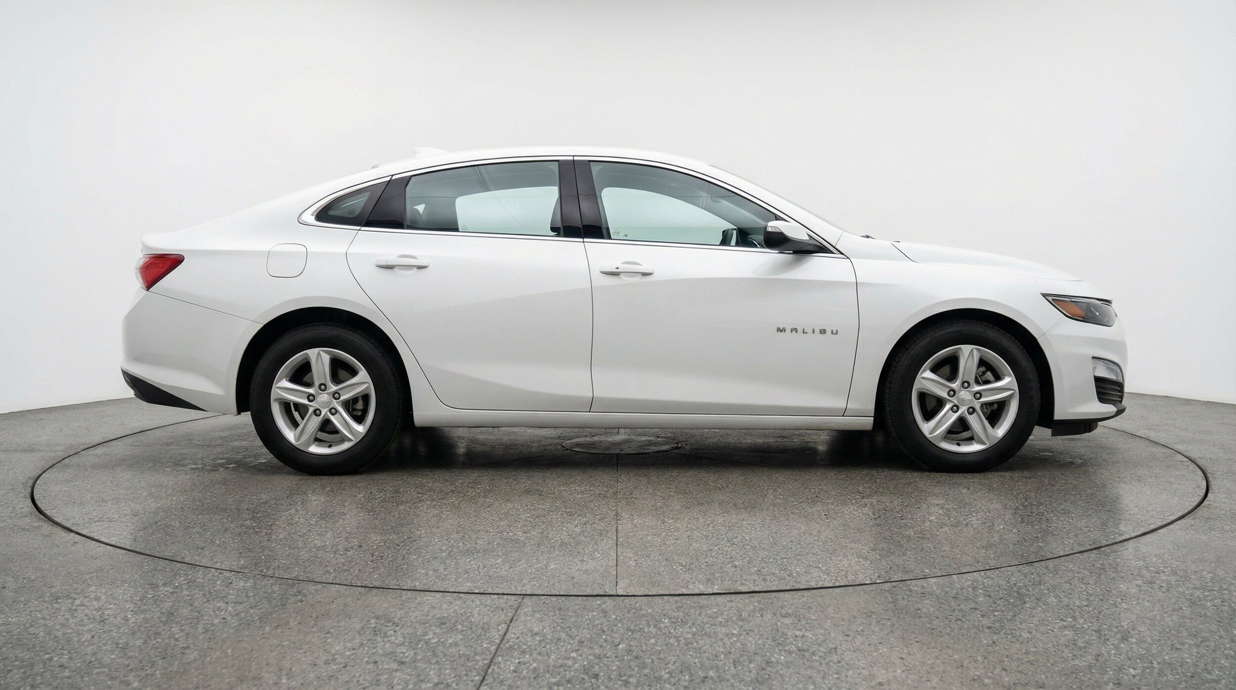 Thumbnail: 2024 Chevrolet Malibu - 11
