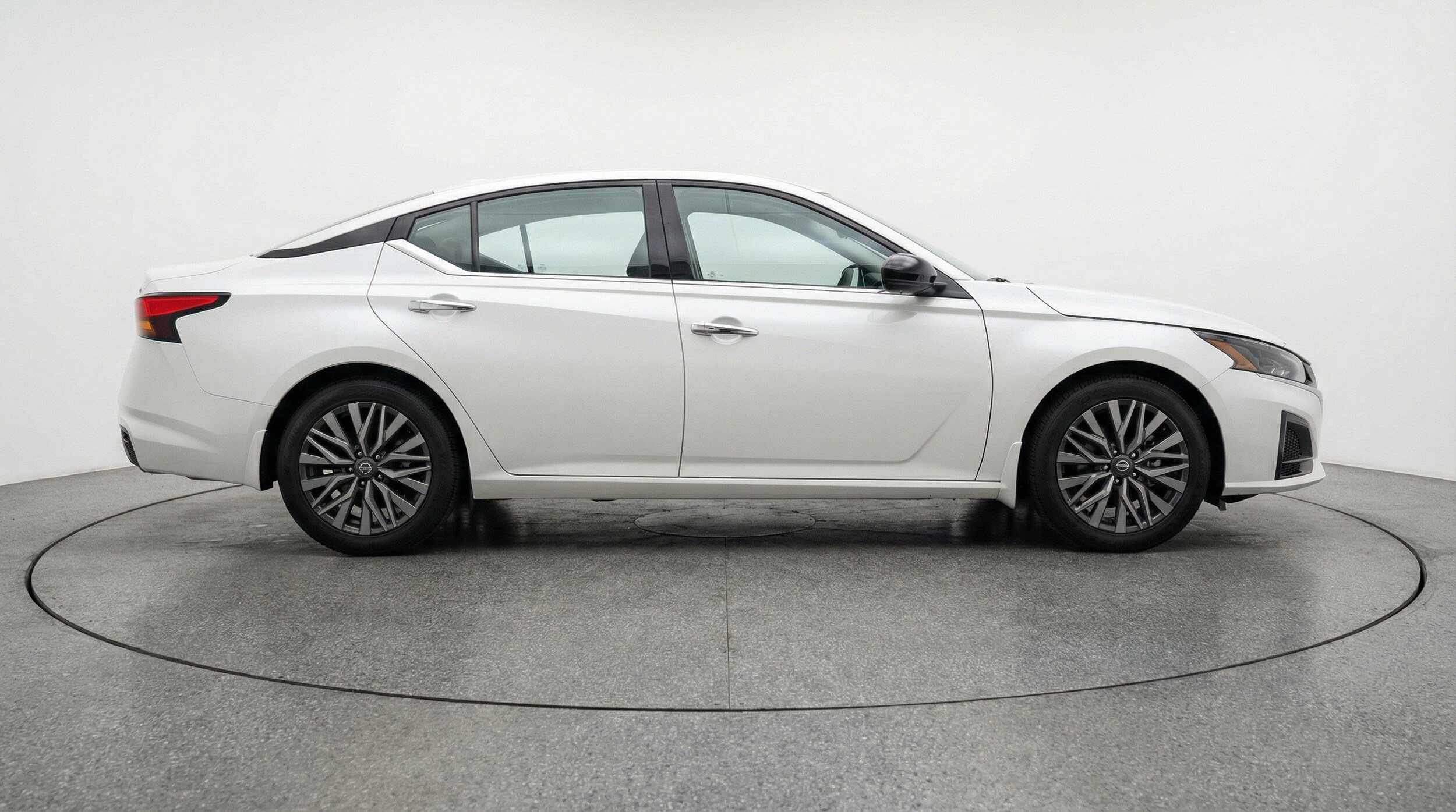 Thumbnail: 2025 Nissan Altima - 11