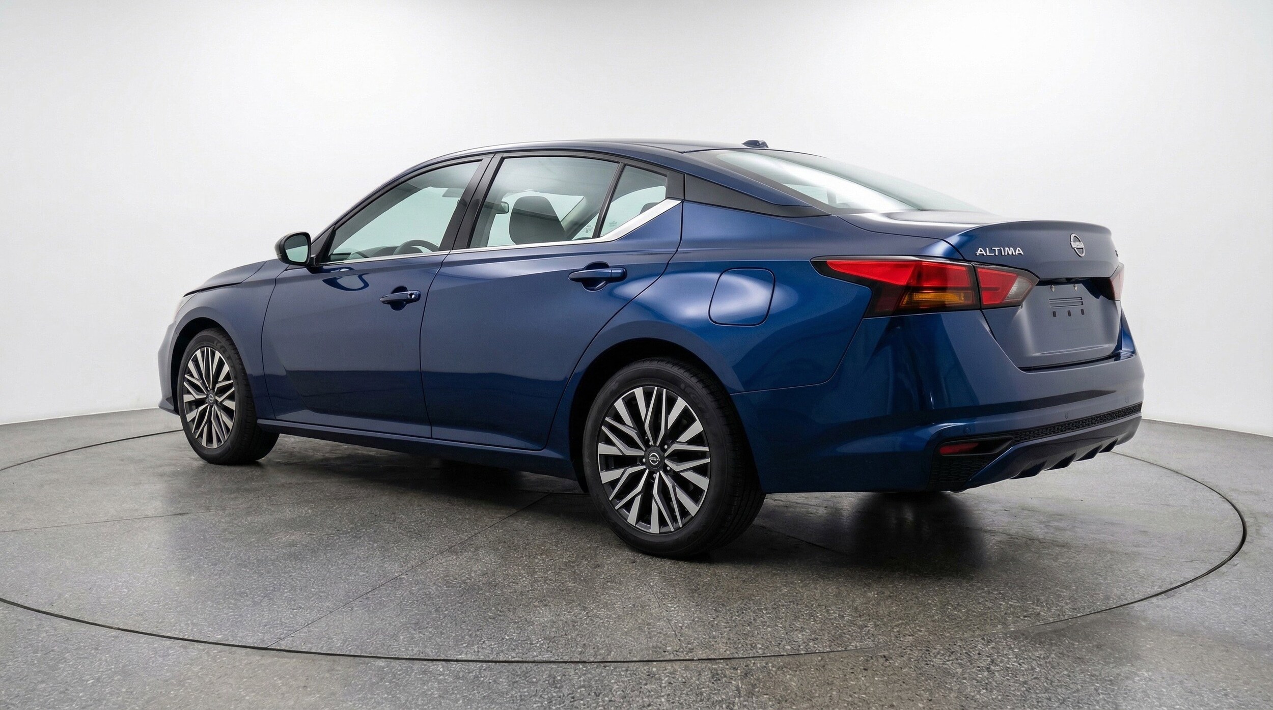 Thumbnail: 2025 Nissan Altima - 6