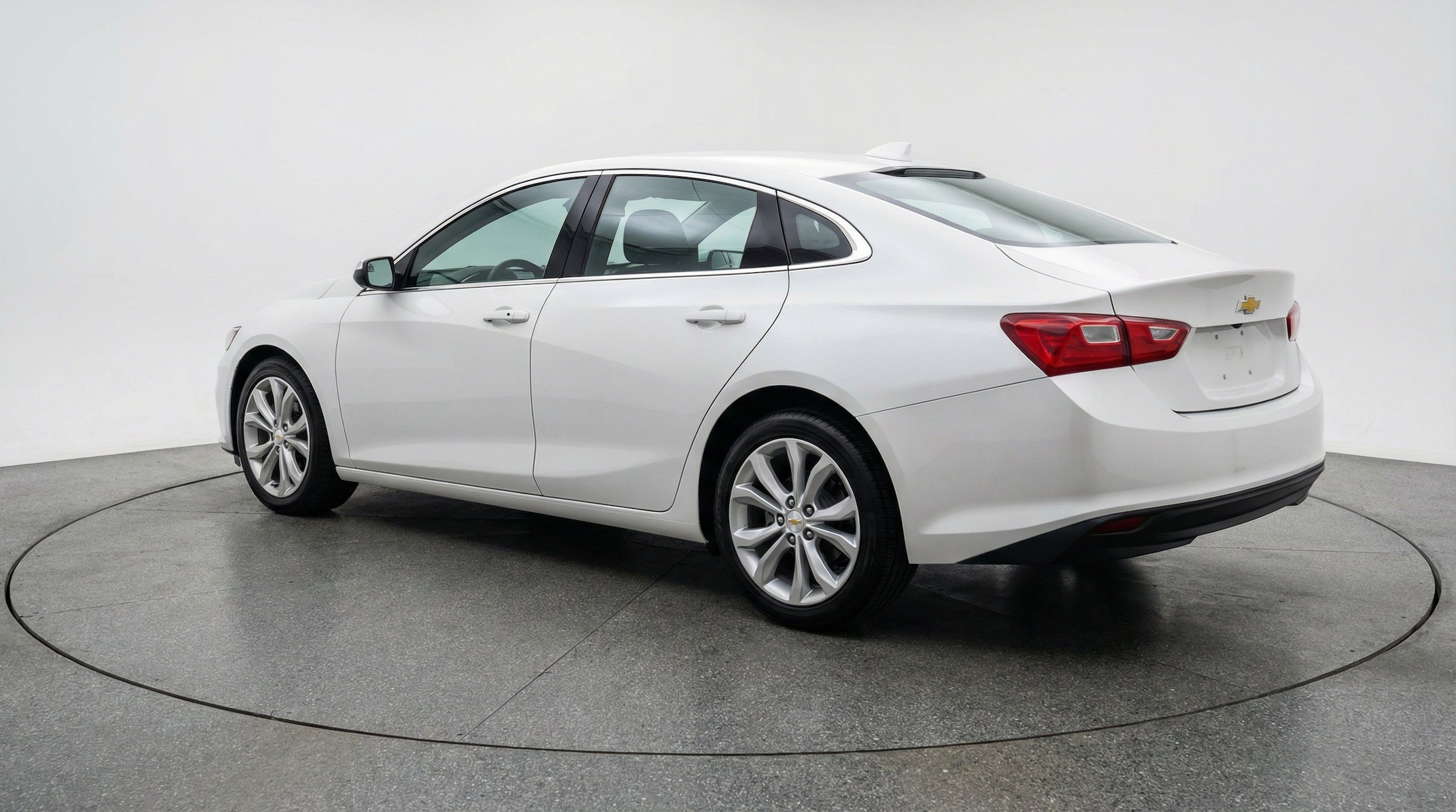 Thumbnail: 2024 Chevrolet Malibu - 6